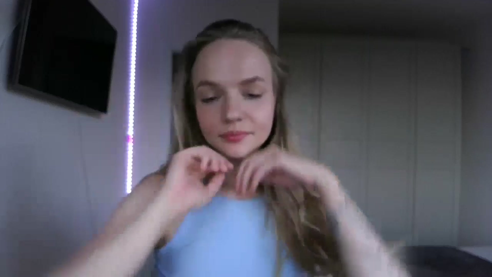 Gallery image thumbnail from Cut34ng3l's myfreecams stream on, 08/03/2024, 18:15 image 20 of 20
