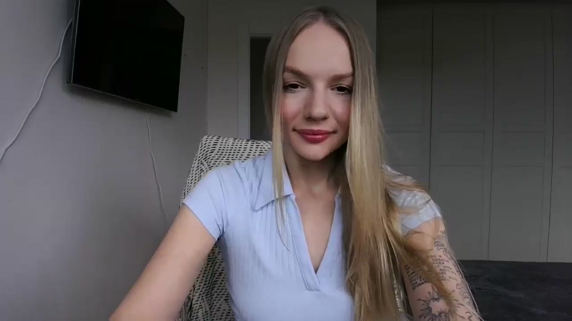 Gallery image thumbnail from Cut34ng3l's myfreecams stream on, 08/04/2024, 12:51 image 5 of 20