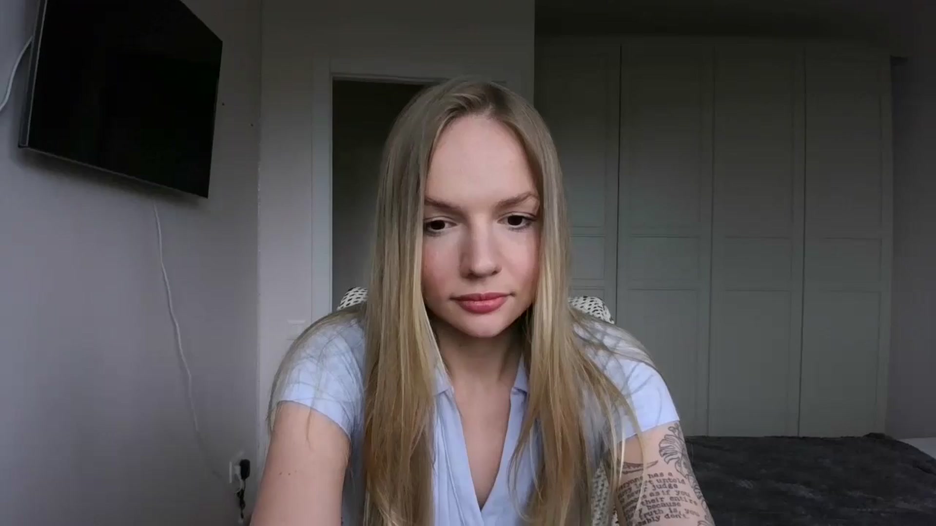 Gallery image thumbnail from Cut34ng3l's myfreecams stream on, 08/04/2024, 16:03 image 5 of 20