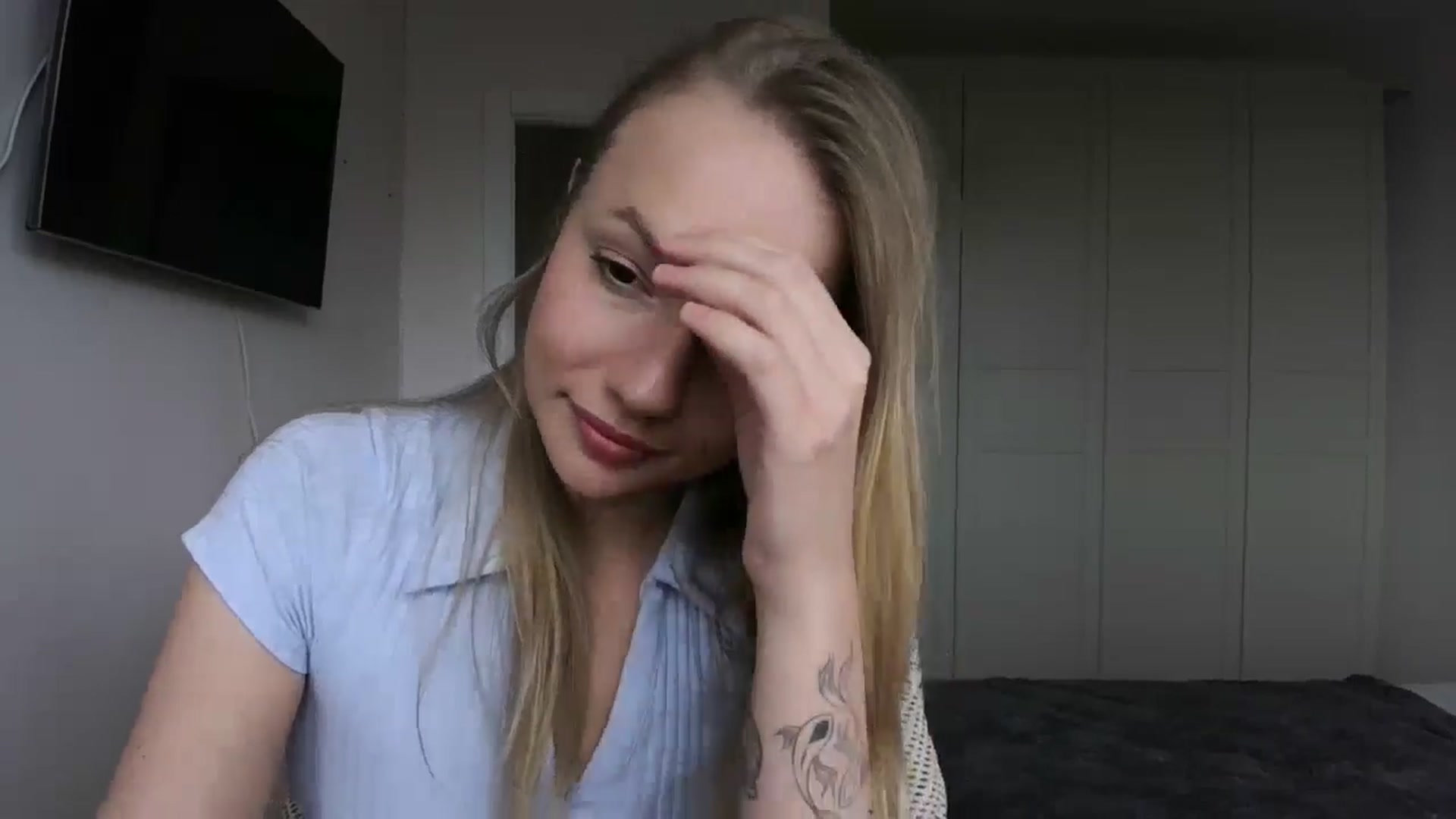 Gallery image thumbnail from Cut34ng3l's myfreecams stream on, 08/04/2024, 16:03 image 20 of 20