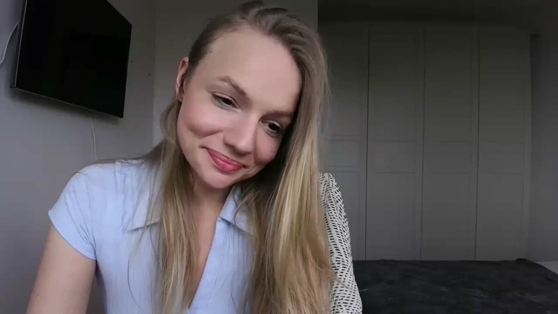 Gallery image thumbnail from Cut34ng3l's myfreecams stream on, 08/04/2024, 16:03 image 18 of 20