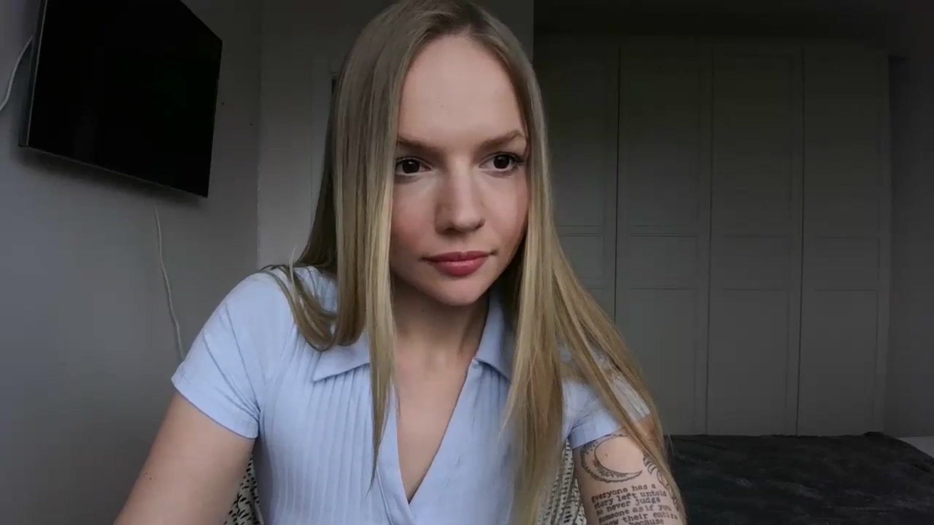 Gallery image thumbnail from Cut34ng3l's myfreecams stream on, 08/04/2024, 16:03 image 9 of 20