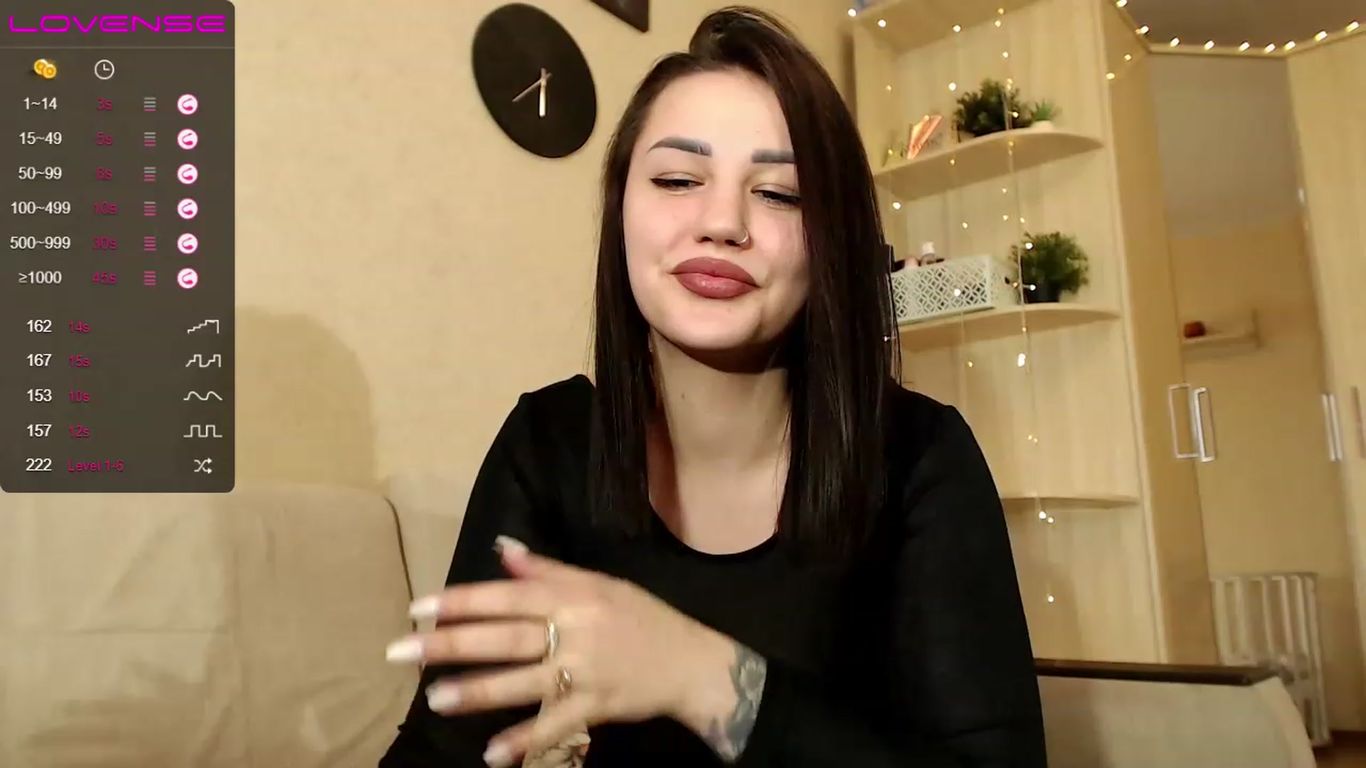 Gallery image thumbnail from CuteAlexa_'s myfreecams stream on, 03/02/2023, 09:16 image 17 of 20