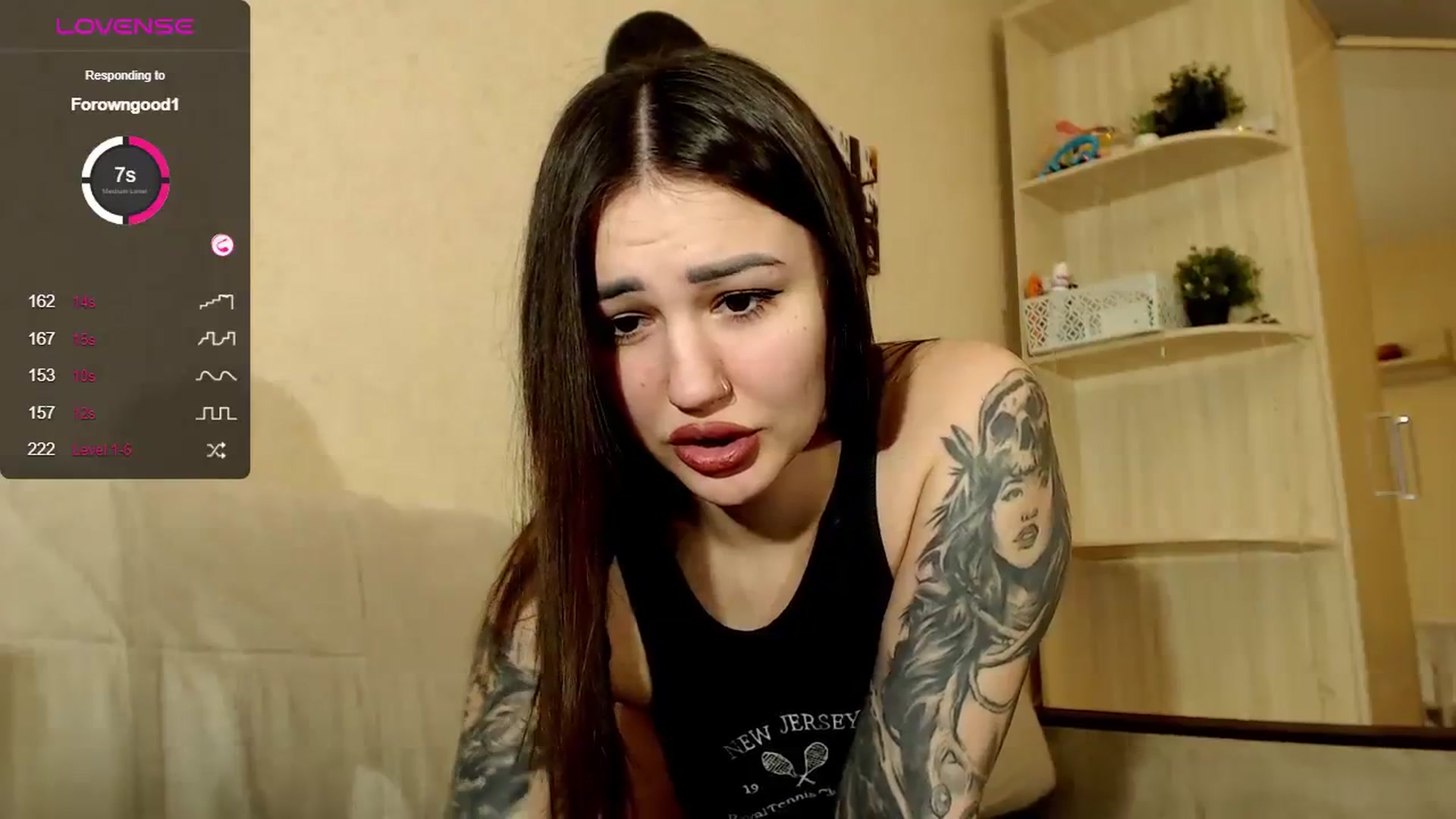 Gallery image thumbnail from CuteAlexa_'s myfreecams stream on, 12/28/2023, 10:08 image 6 of 20