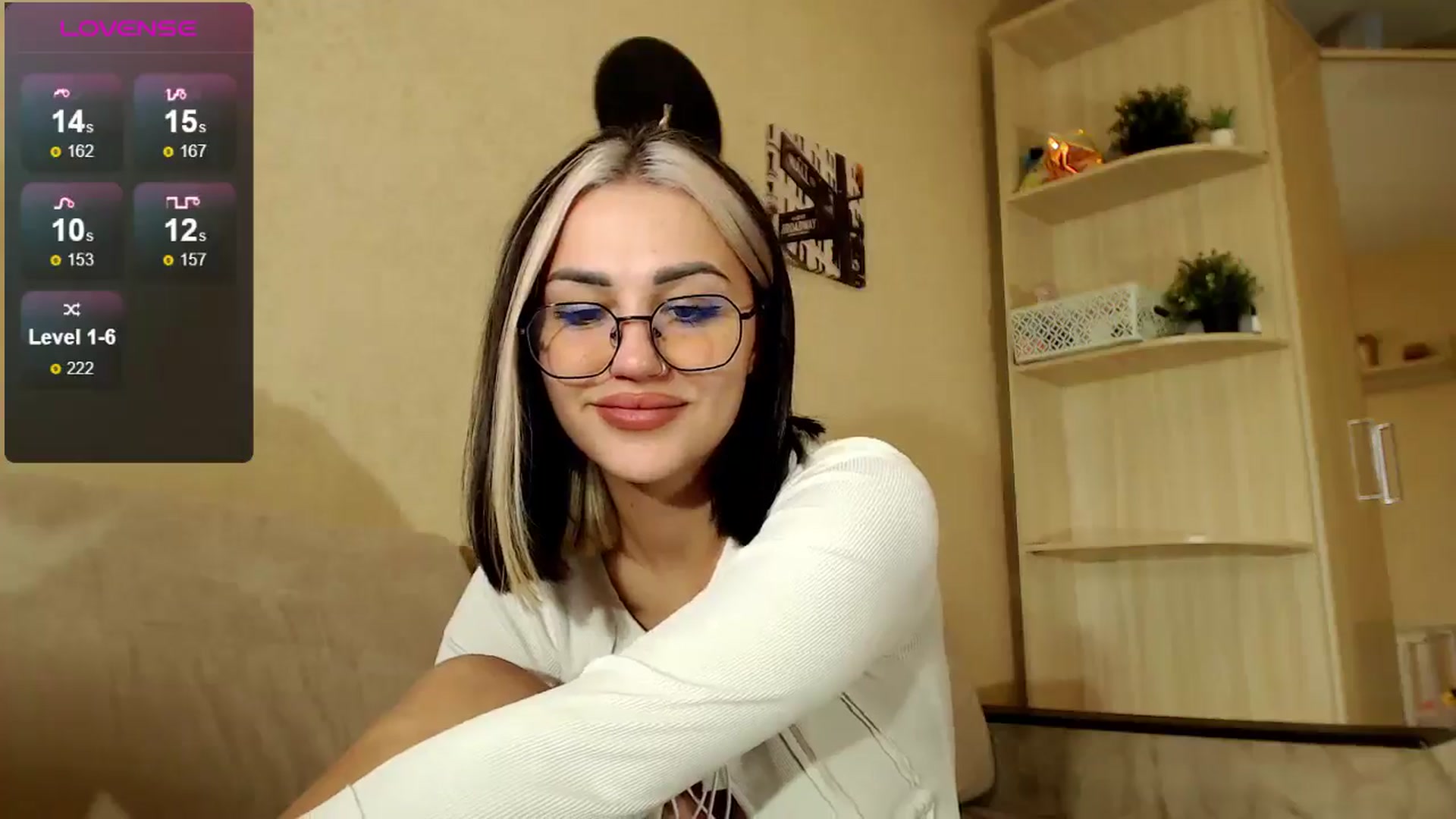 Gallery image thumbnail from CuteAlexa_'s myfreecams stream on, 09/20/2024, 10:22 image 19 of 20