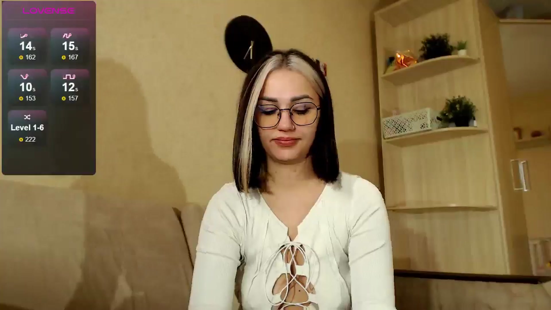 Gallery image thumbnail from CuteAlexa_'s myfreecams stream on, 09/20/2024, 10:22 image 13 of 20