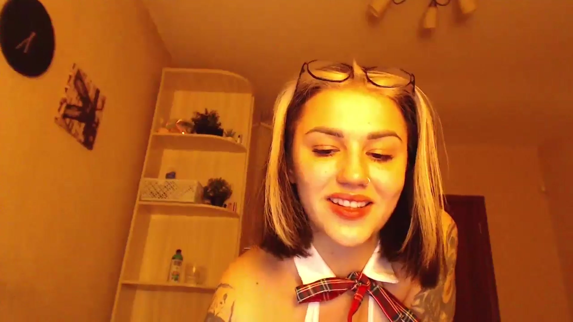 Gallery image thumbnail from CuteAlexa_'s myfreecams stream on, 10/18/2024, 21:56 image 3 of 20