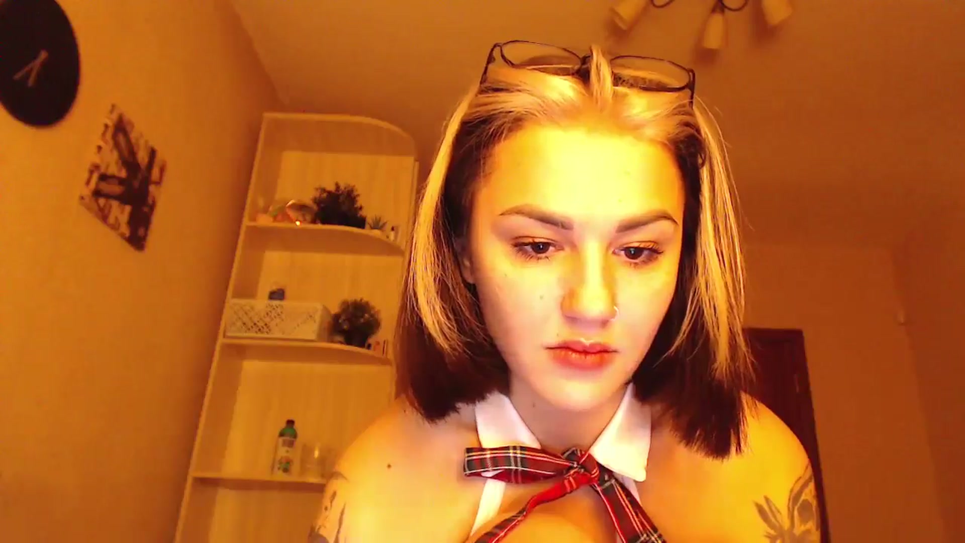 Gallery image thumbnail from CuteAlexa_'s myfreecams stream on, 10/18/2024, 21:56 image 13 of 20