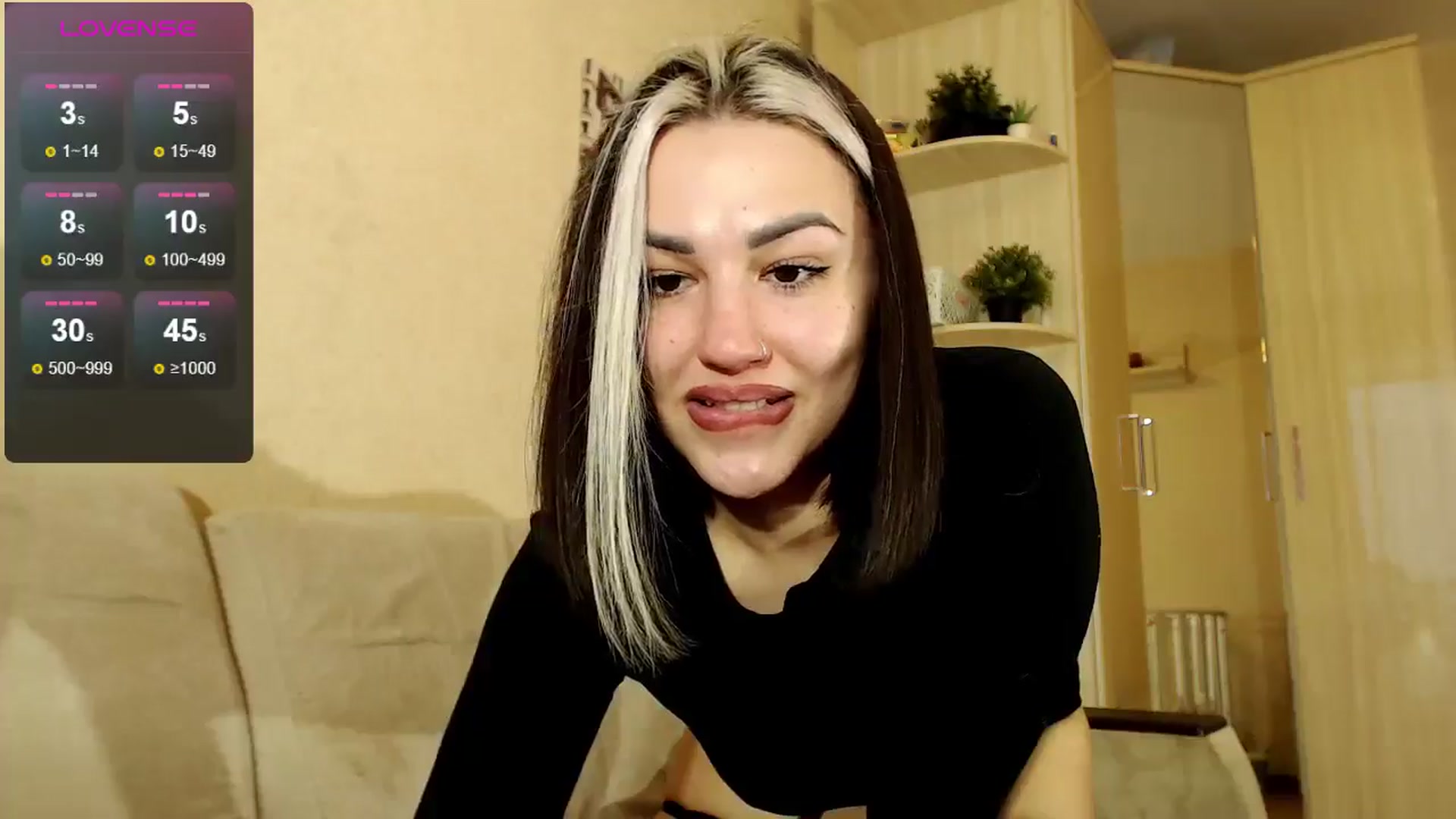 Gallery image thumbnail from CuteAlexa_'s myfreecams stream on, 11/14/2024, 10:26 image 4 of 20