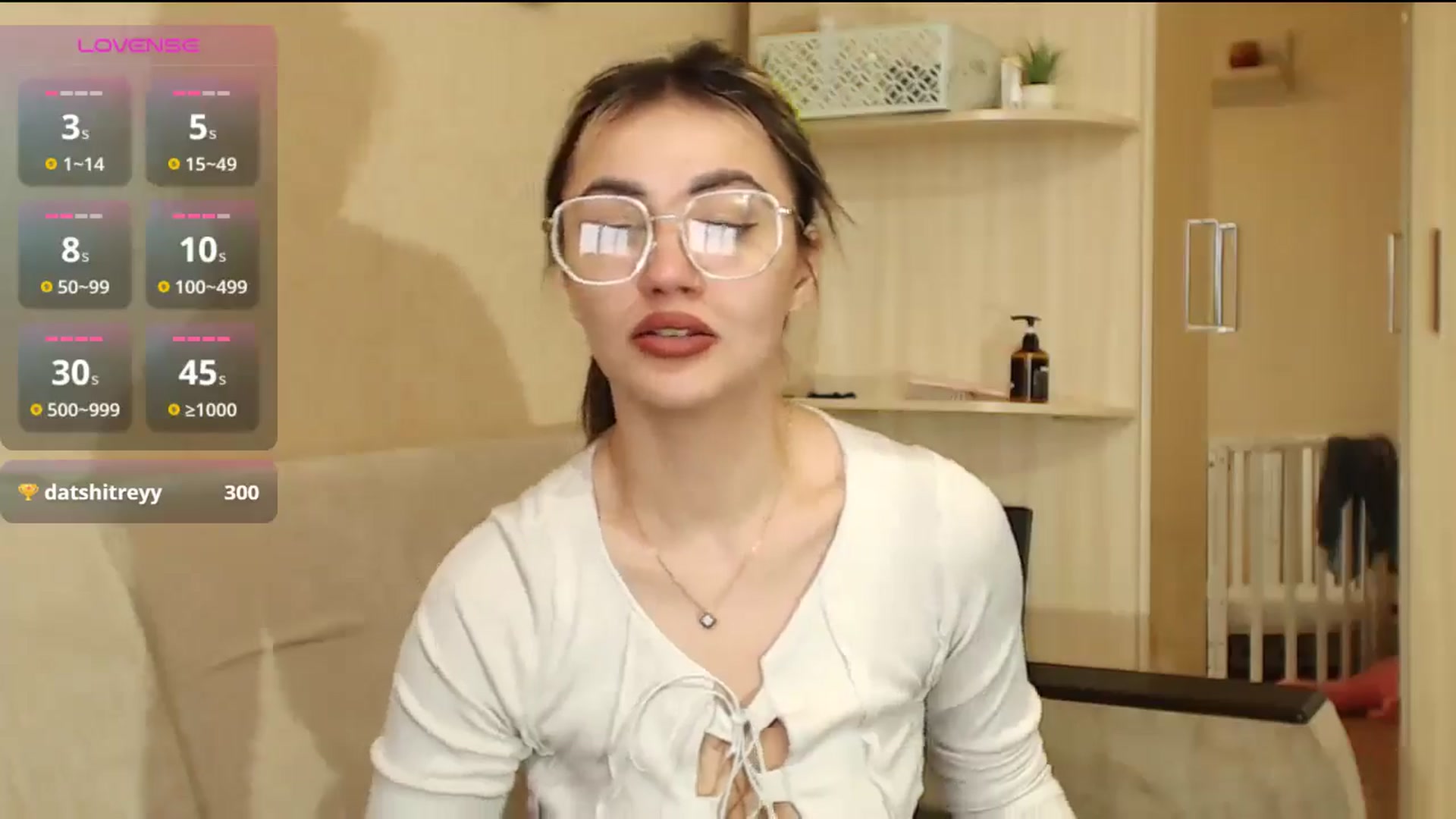 Gallery image thumbnail from CuteAlexa_'s myfreecams stream on, 02/27/2025, 10:05 image 17 of 20