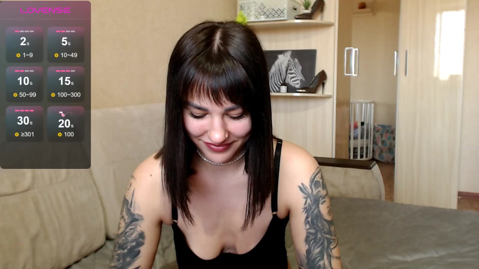 Gallery image thumbnail from CuteAlexa_'s myfreecams stream on, 03/20/2025, 10:16 image 16 of 20