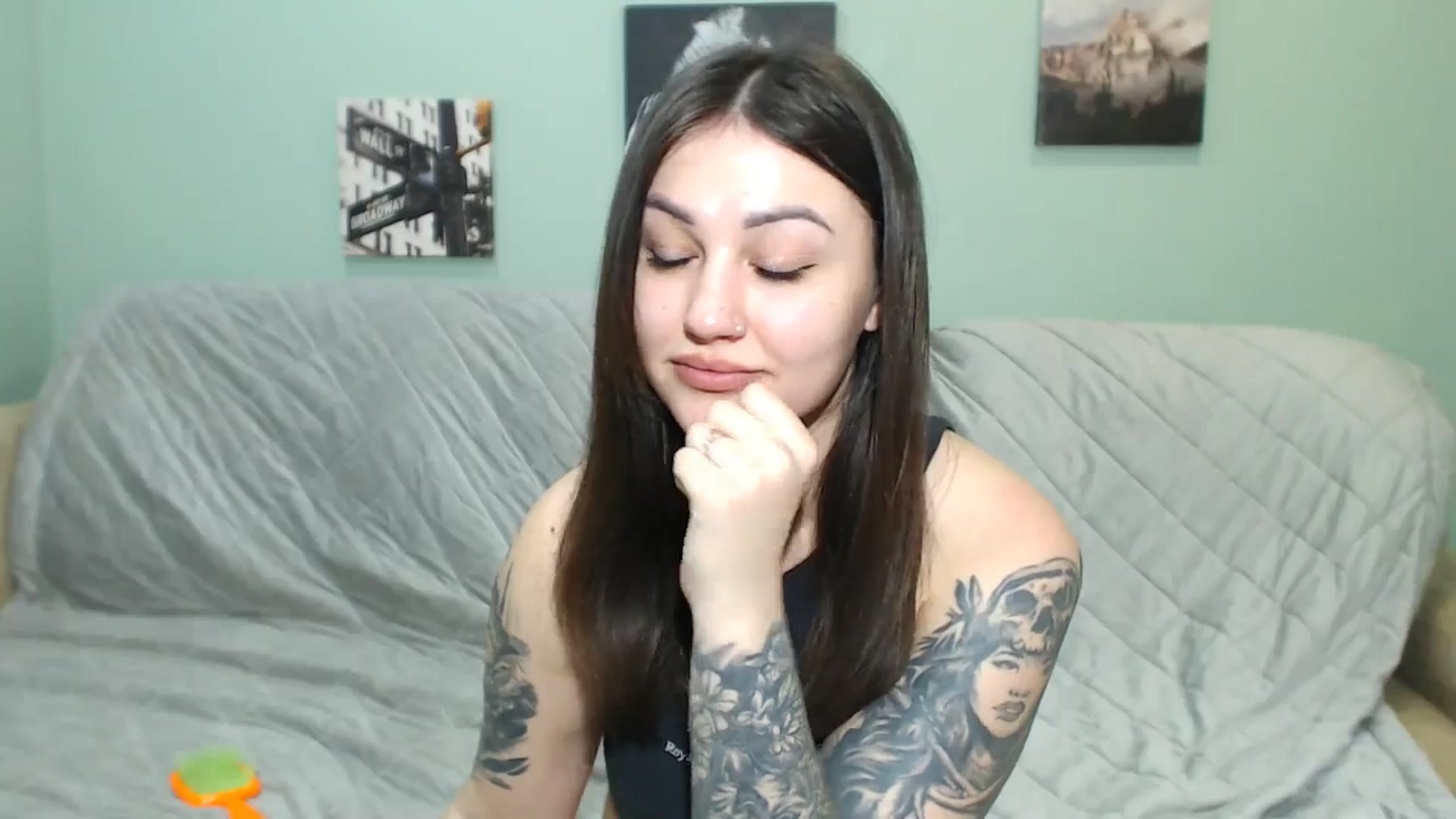 Gallery image thumbnail from CuteAlexa_'s myfreecams stream on, 03/19/2026, 07:00 image 17 of 20