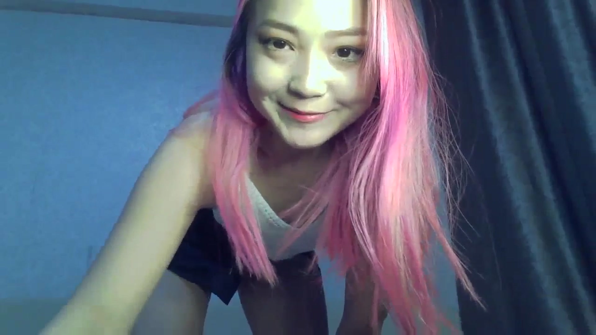 Gallery image thumbnail from CuteAsia's myfreecams stream on, 10/29/2023, 14:17 image 2 of 20