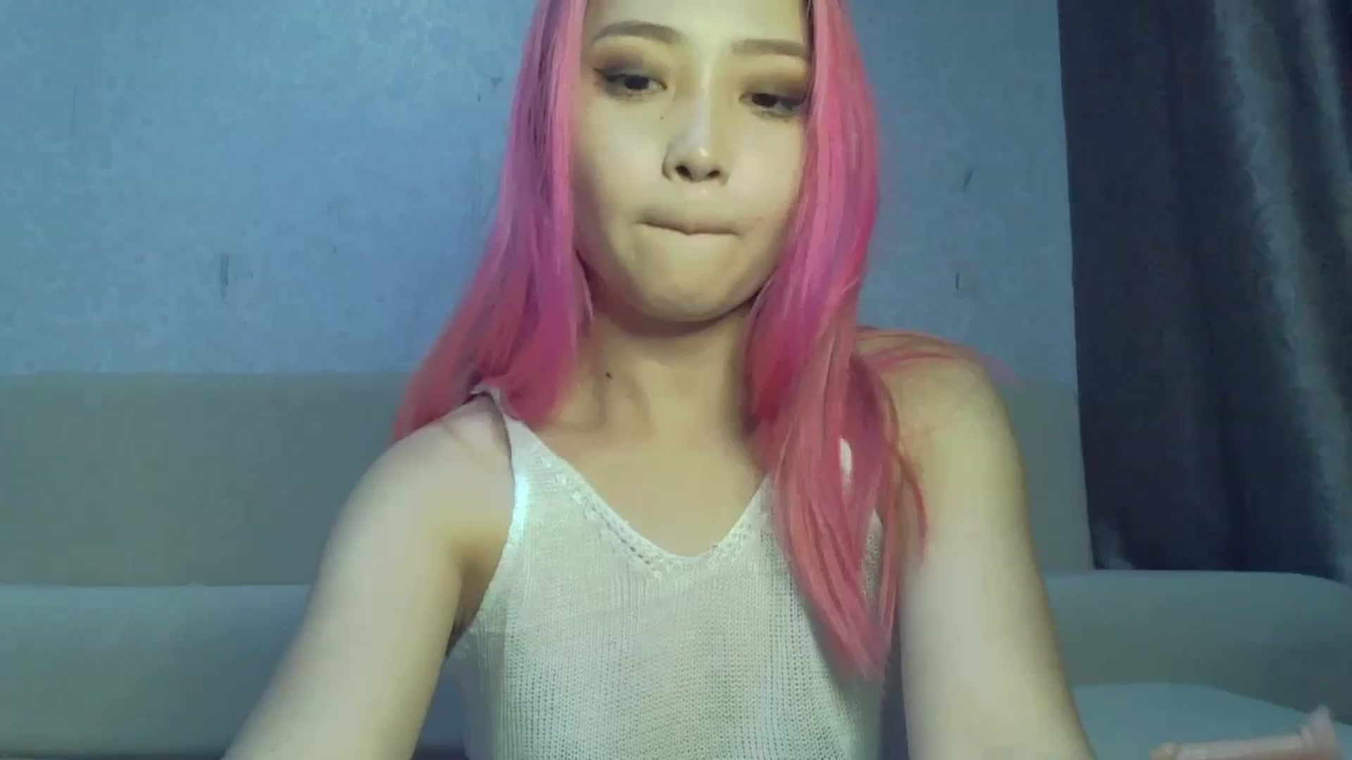 Gallery image thumbnail from CuteAsia's myfreecams stream on, 10/29/2023, 14:17 image 19 of 20