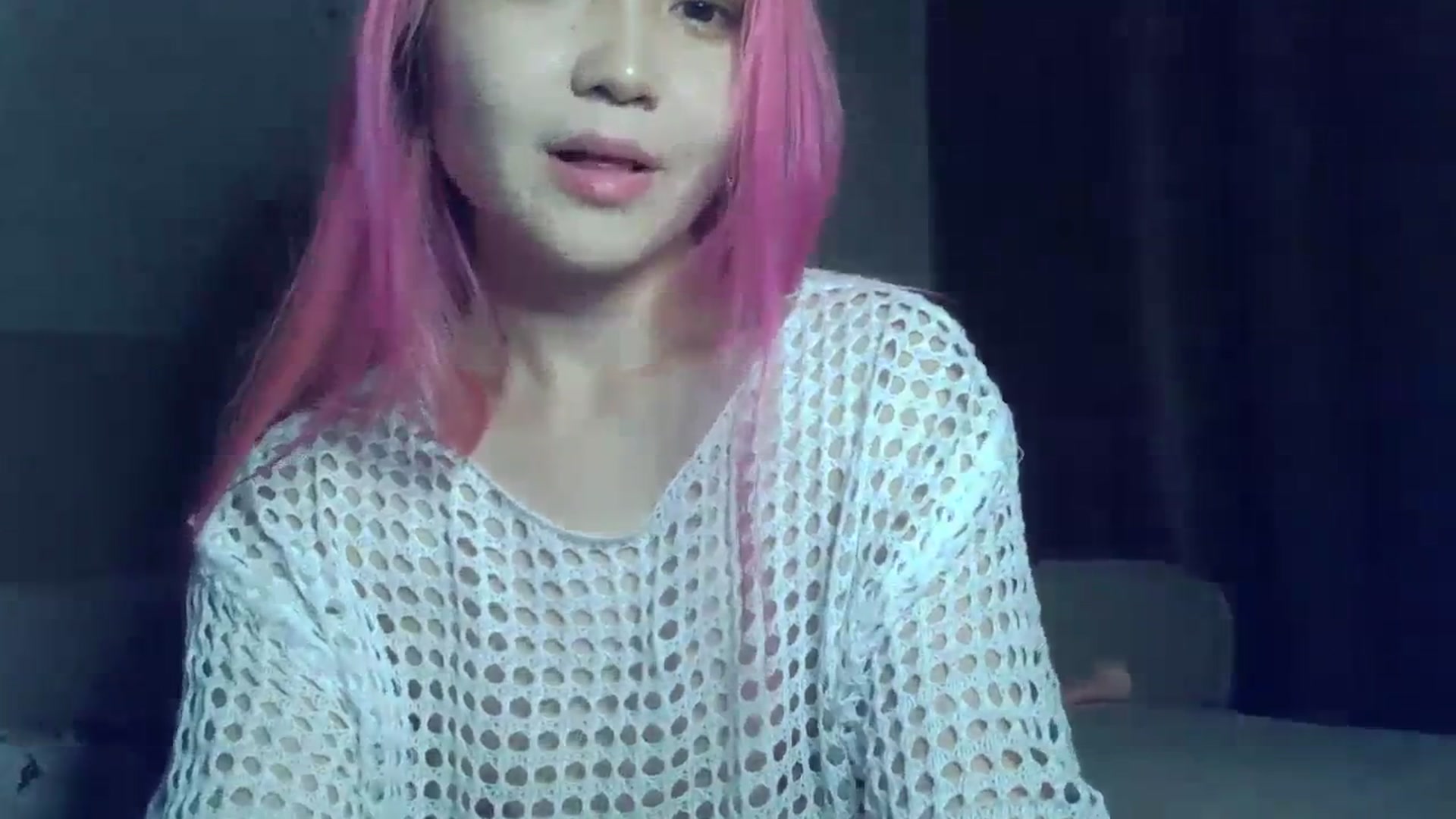 Gallery image thumbnail from CuteAsia's myfreecams stream on, 10/31/2023, 12:53 image 18 of 20