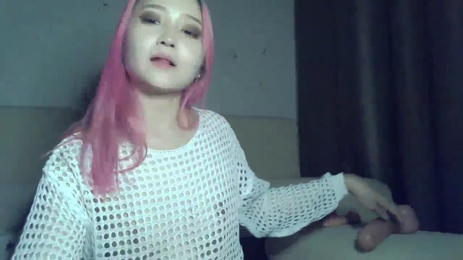 Gallery image thumbnail from CuteAsia's myfreecams stream on, 10/31/2023, 12:53 image 19 of 20