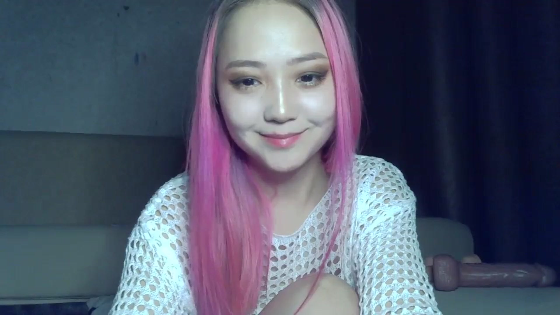 Gallery image thumbnail from CuteAsia's myfreecams stream on, 10/31/2023, 14:58 image 5 of 20