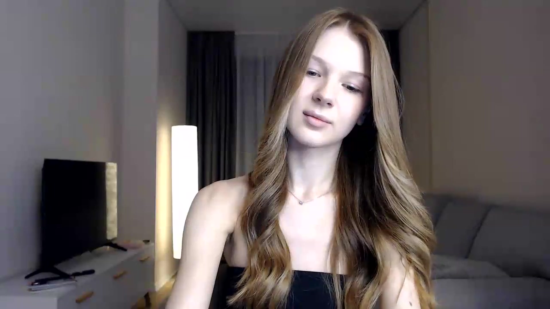 Gallery image thumbnail from CuteBlonde's myfreecams stream on, 06/07/2026, 21:44 image 3 of 20