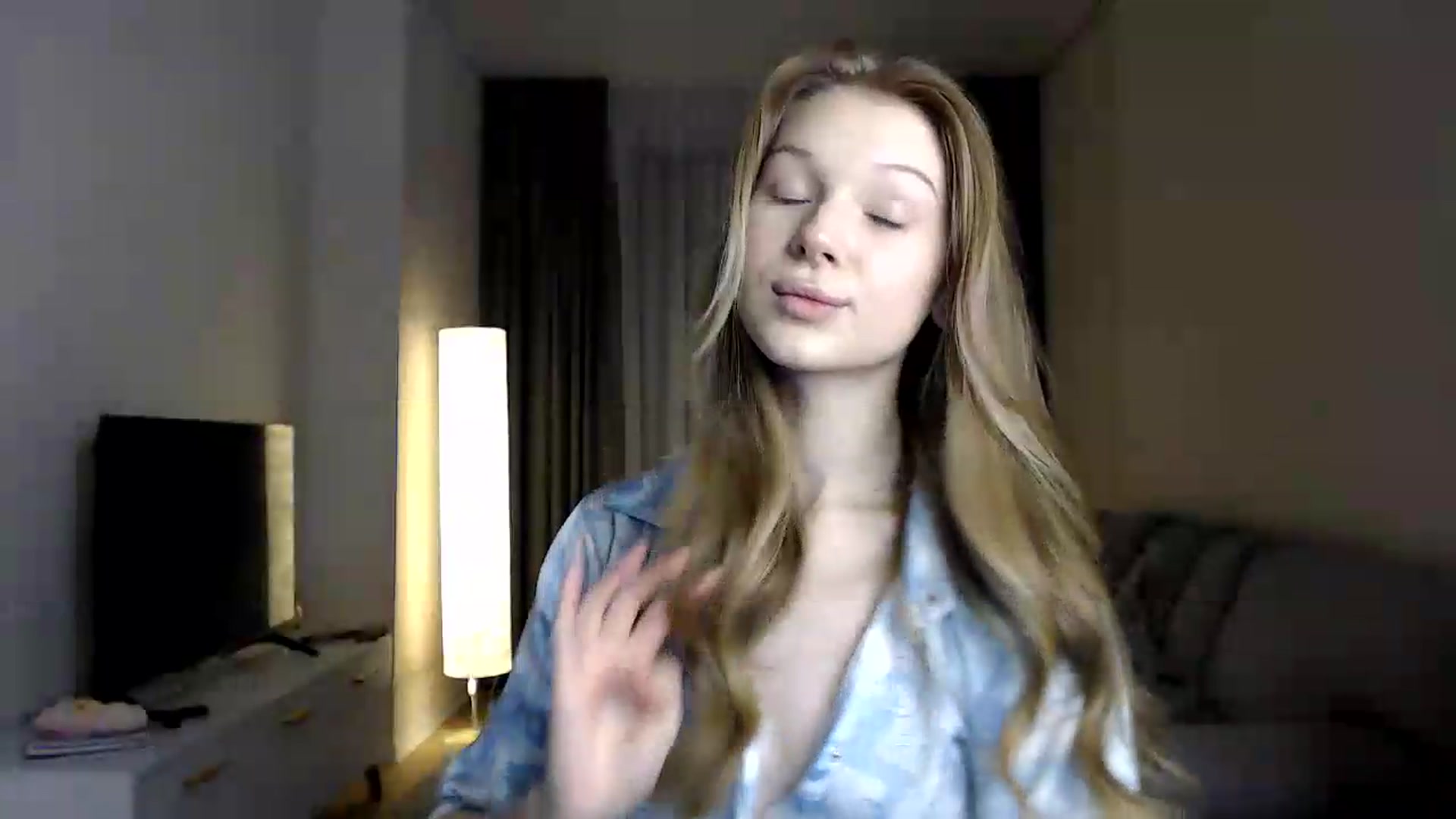 Gallery image thumbnail from CuteBlonde's myfreecams stream on, 06/09/2026, 19:58 image 14 of 20