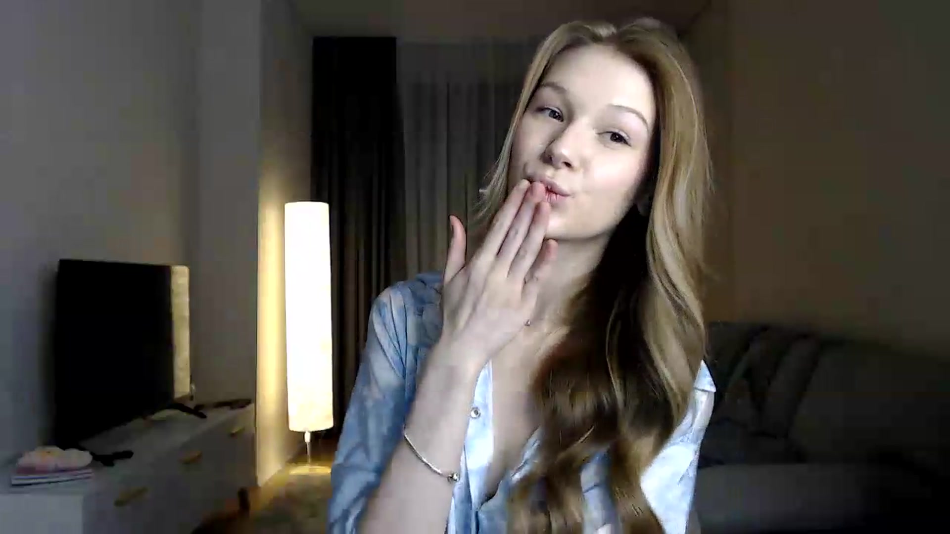 Gallery image thumbnail from CuteBlonde's myfreecams stream on, 06/09/2026, 20:30 image 19 of 20