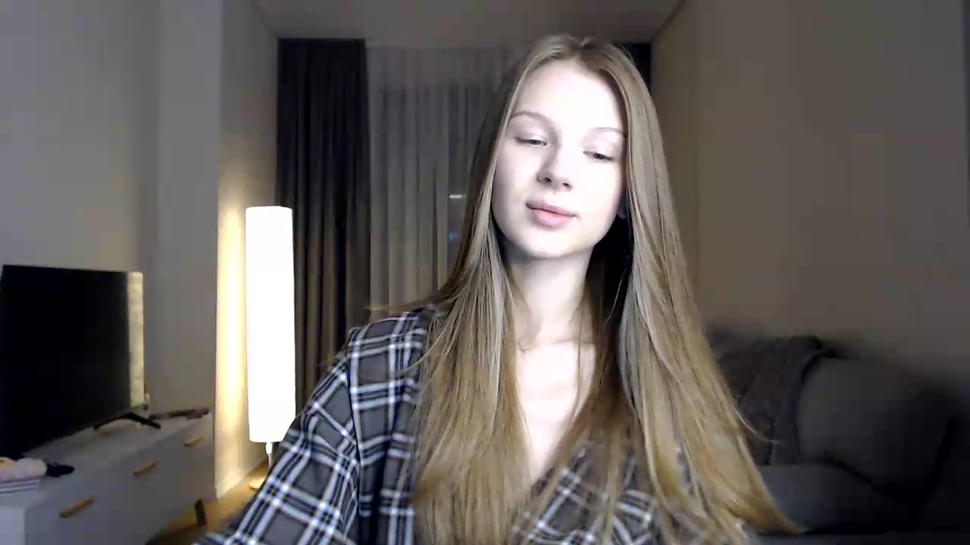 Gallery image thumbnail from CuteBlonde's myfreecams stream on, 06/11/2026, 19:36 image 18 of 20