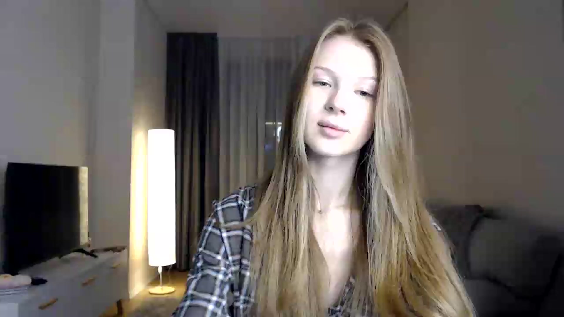 Gallery image thumbnail from CuteBlonde's myfreecams stream on, 06/11/2026, 20:32 image 8 of 20