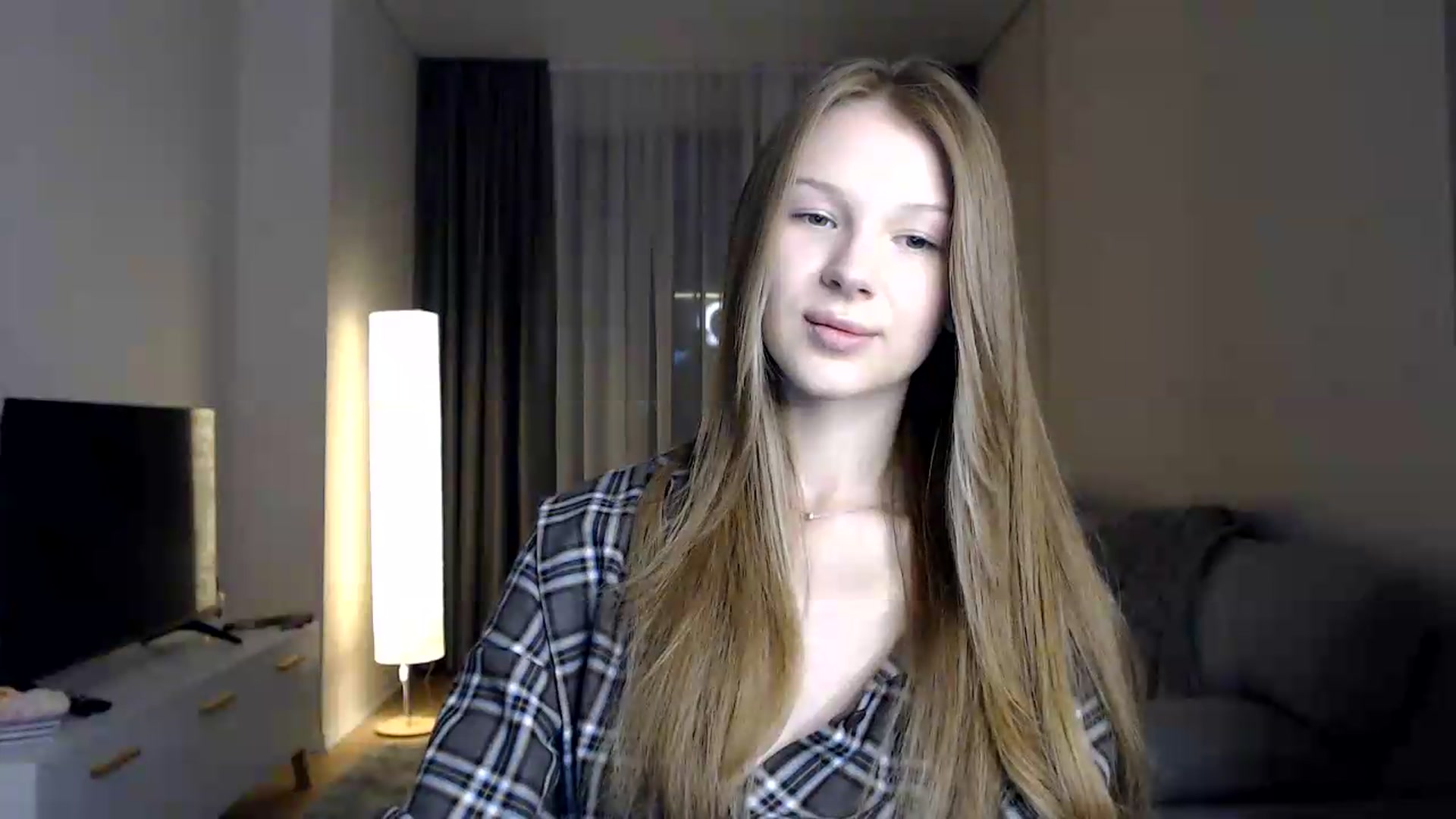 Gallery image thumbnail from CuteBlonde's myfreecams stream on, 06/11/2026, 20:32 image 4 of 20