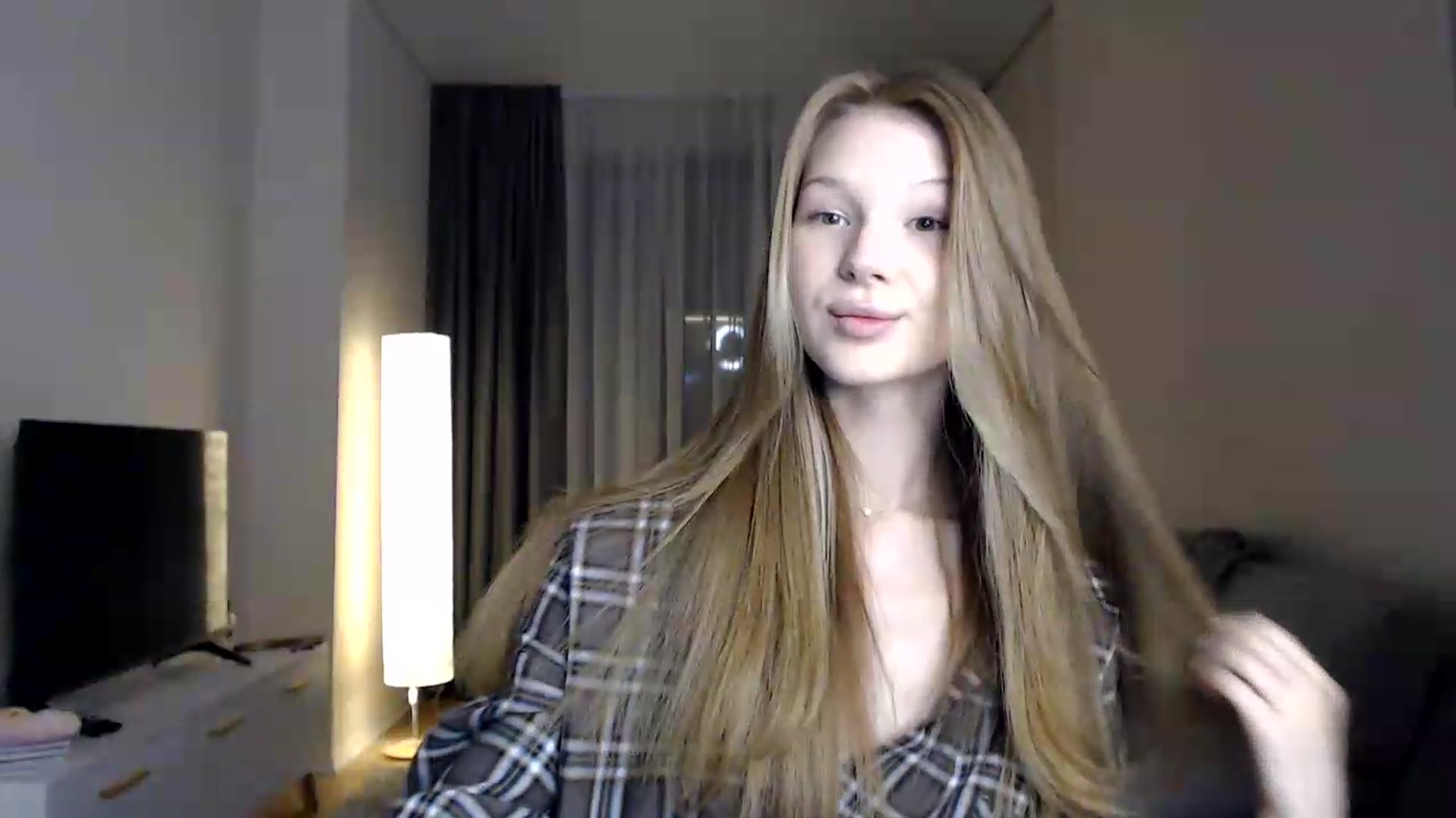 Gallery image thumbnail from CuteBlonde's myfreecams stream on, 06/11/2026, 20:32 image 16 of 20
