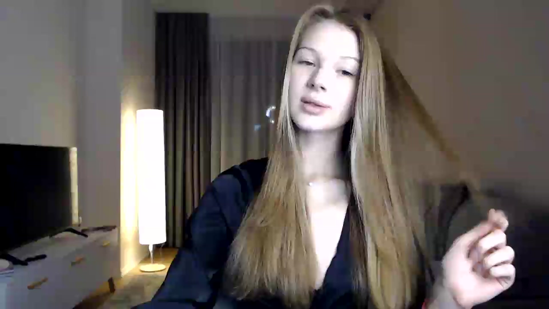 Gallery image thumbnail from CuteBlonde's myfreecams stream on, 06/15/2026, 23:43 image 4 of 20