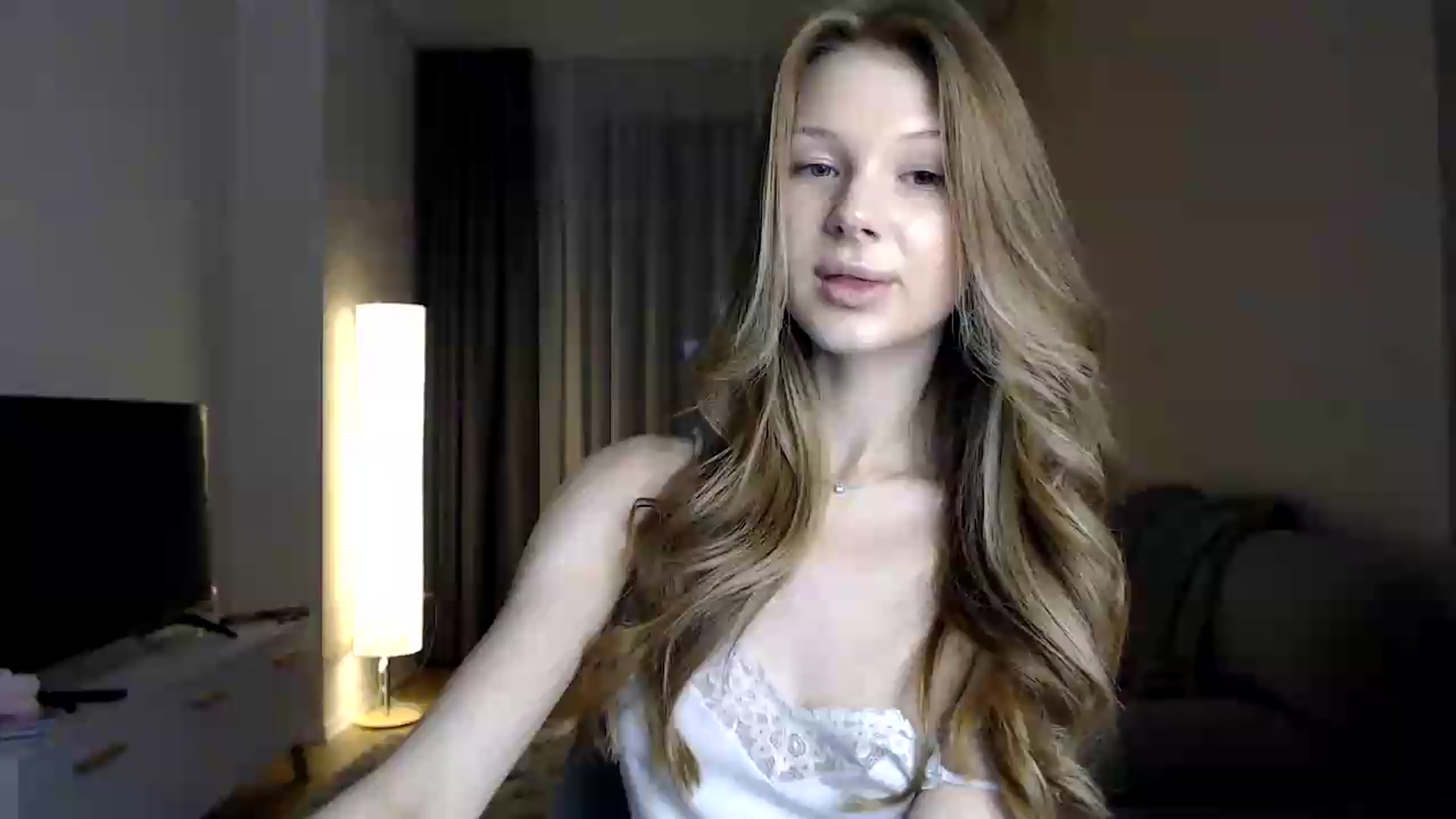 Gallery image thumbnail from CuteBlonde's myfreecams stream on, 06/18/2026, 21:57 image 16 of 20