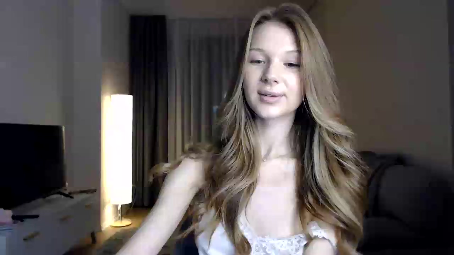 Gallery image thumbnail from CuteBlonde's myfreecams stream on, 06/18/2026, 21:57 image 18 of 20