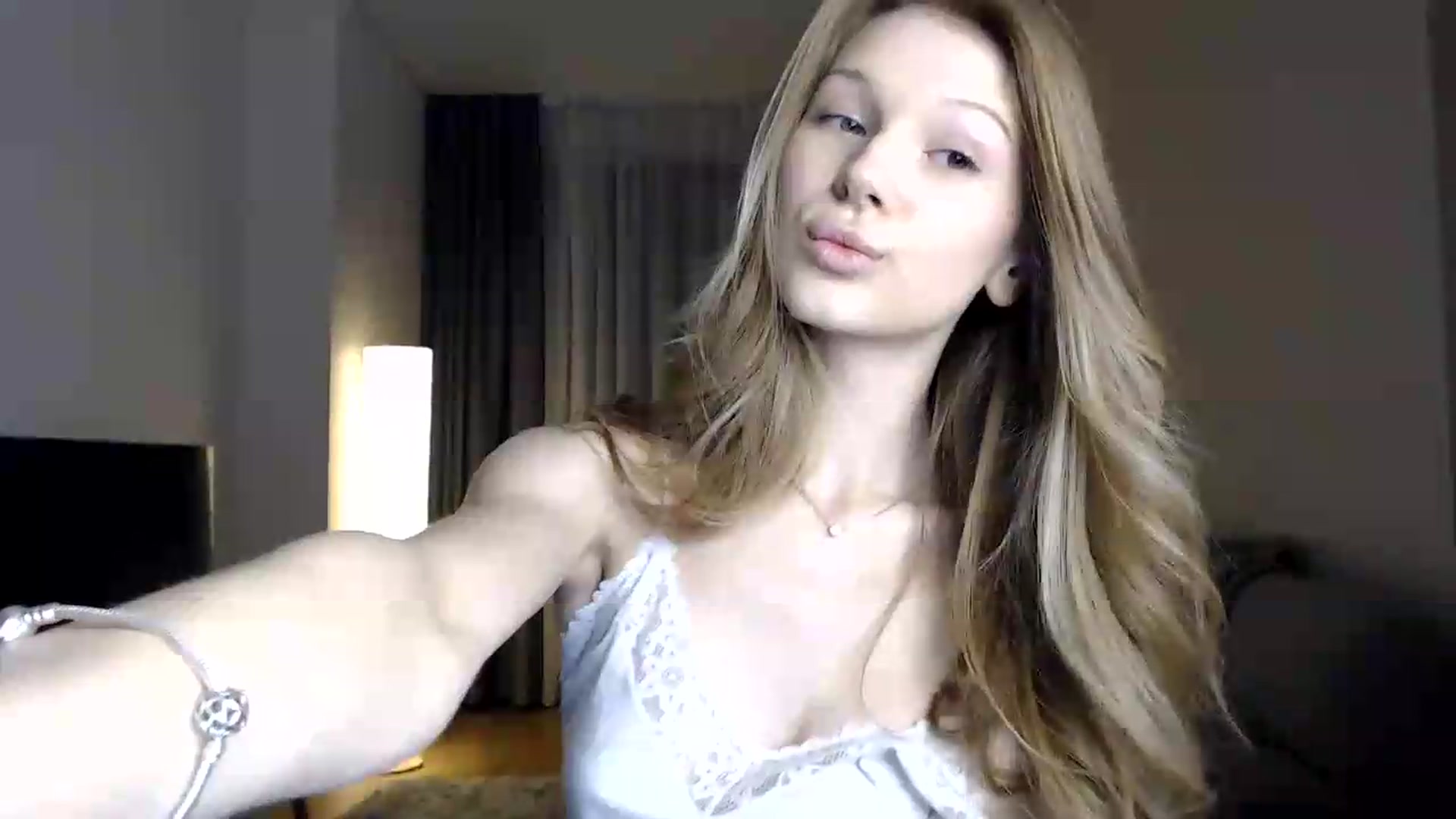 Gallery image thumbnail from CuteBlonde's myfreecams stream on, 06/18/2026, 21:57 image 11 of 20