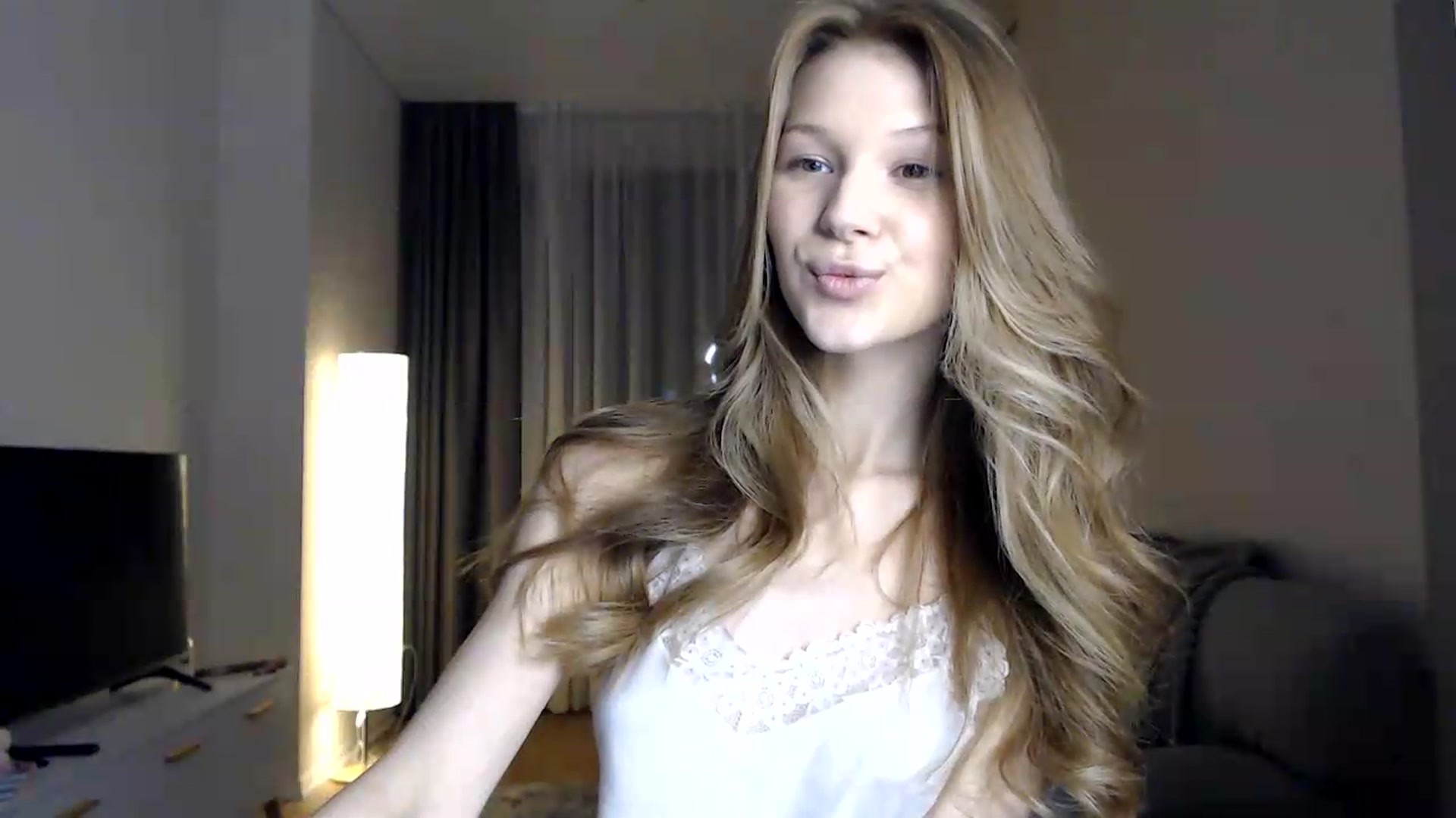 Gallery image thumbnail from CuteBlonde's myfreecams stream on, 06/18/2026, 22:19 image 10 of 20