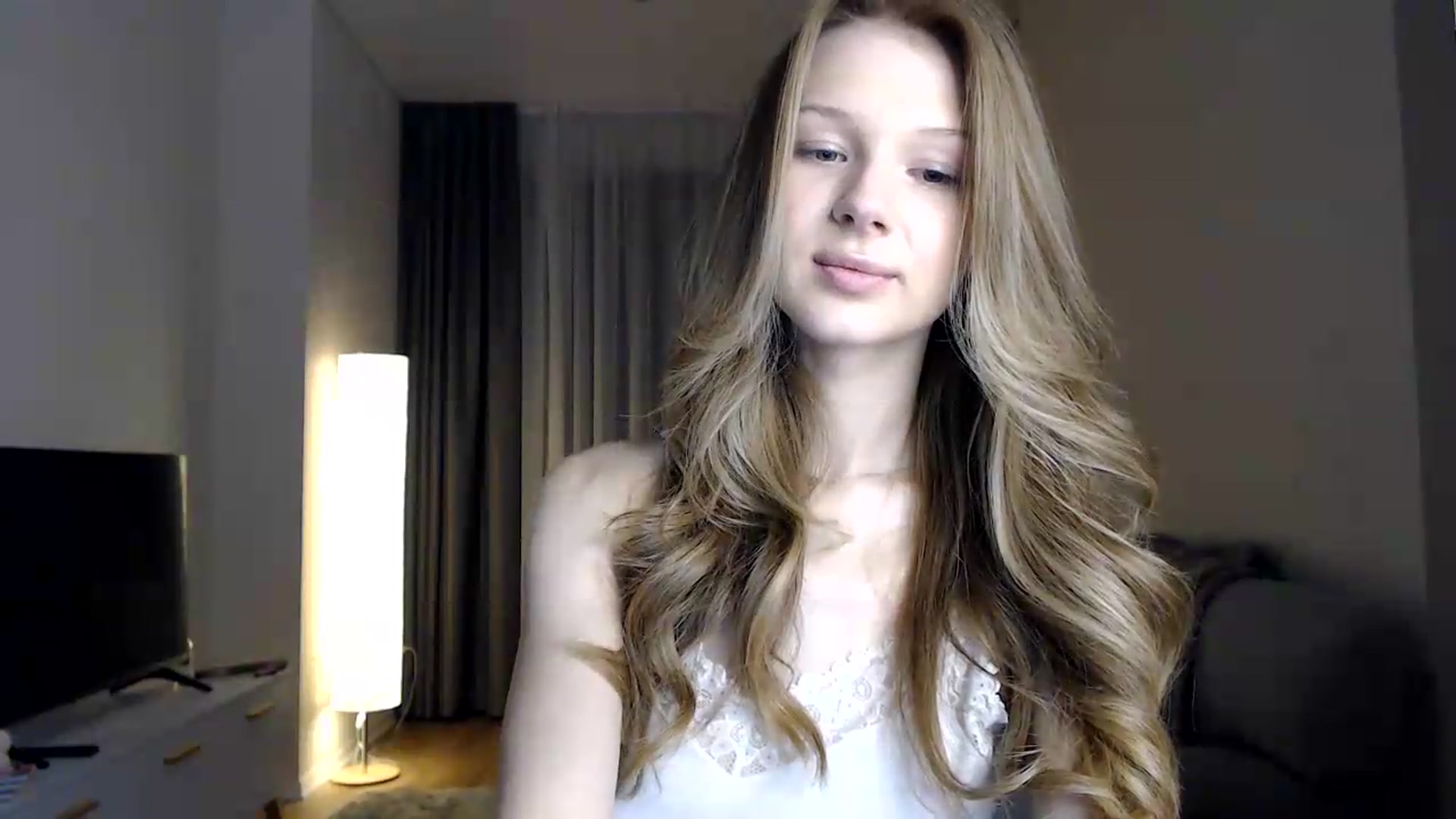 Gallery image thumbnail from CuteBlonde's myfreecams stream on, 06/18/2026, 22:19 image 17 of 20