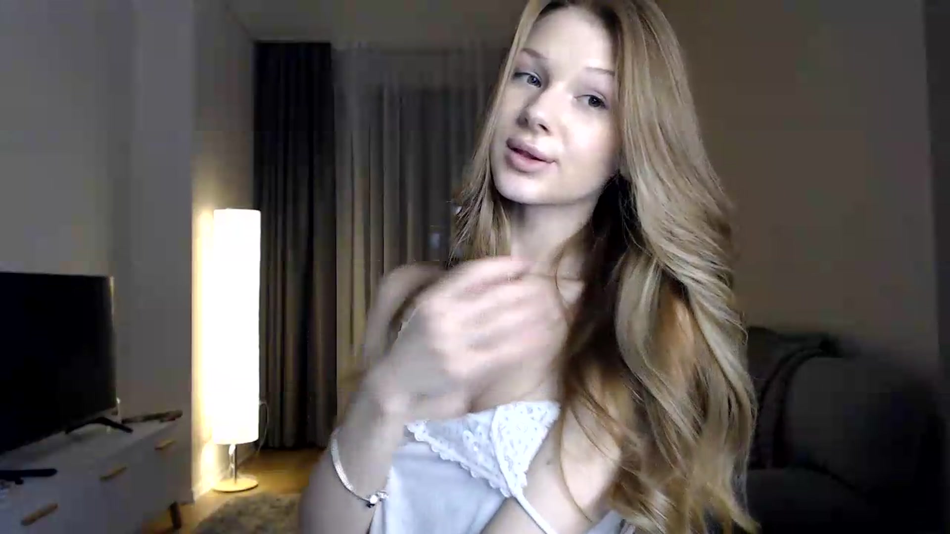 Gallery image thumbnail from CuteBlonde's myfreecams stream on, 06/18/2026, 23:53 image 5 of 20