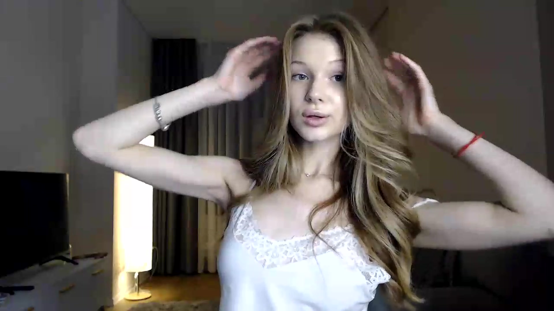 Gallery image thumbnail from CuteBlonde's myfreecams stream on, 06/18/2026, 23:53 image 7 of 20