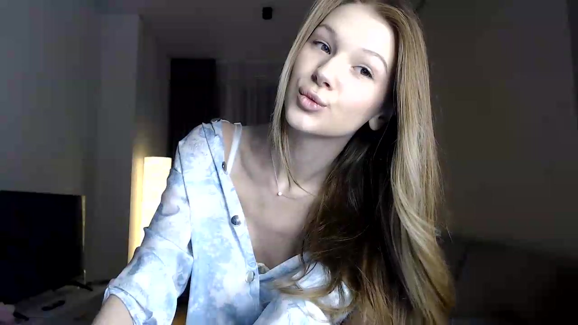 Gallery image thumbnail from CuteBlonde's myfreecams stream on, 06/19/2026, 23:26 image 9 of 20