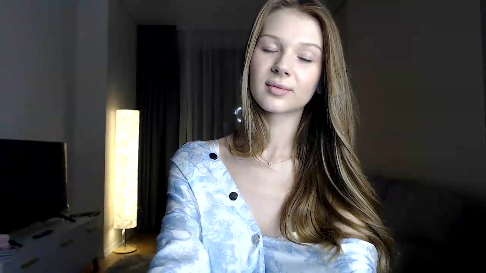 Gallery image thumbnail from CuteBlonde's myfreecams stream on, 06/19/2026, 23:26 image 19 of 20