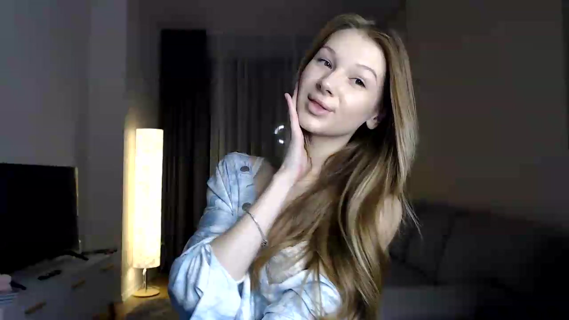 Gallery image thumbnail from CuteBlonde's myfreecams stream on, 06/19/2026, 23:26 image 16 of 20