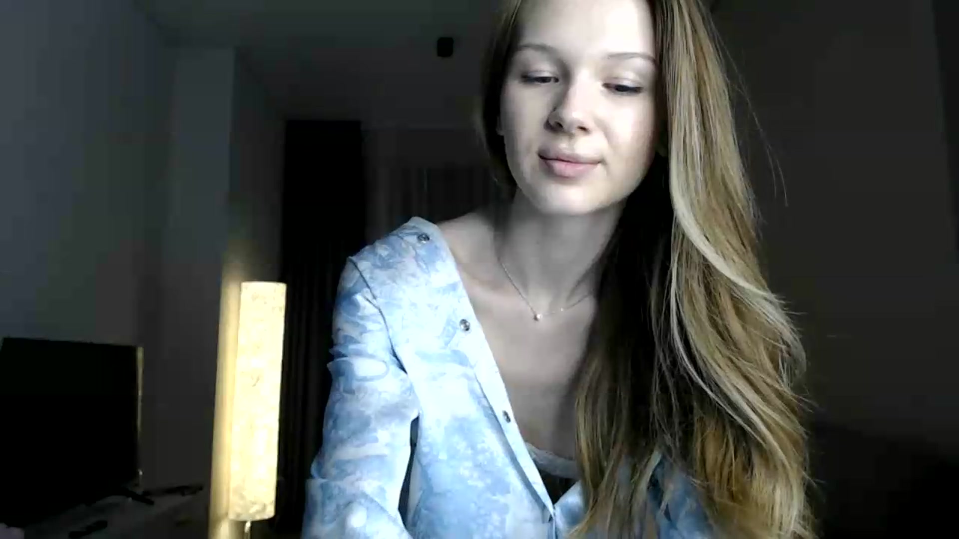 Gallery image thumbnail from CuteBlonde's myfreecams stream on, 06/20/2026, 24:20 image 18 of 20