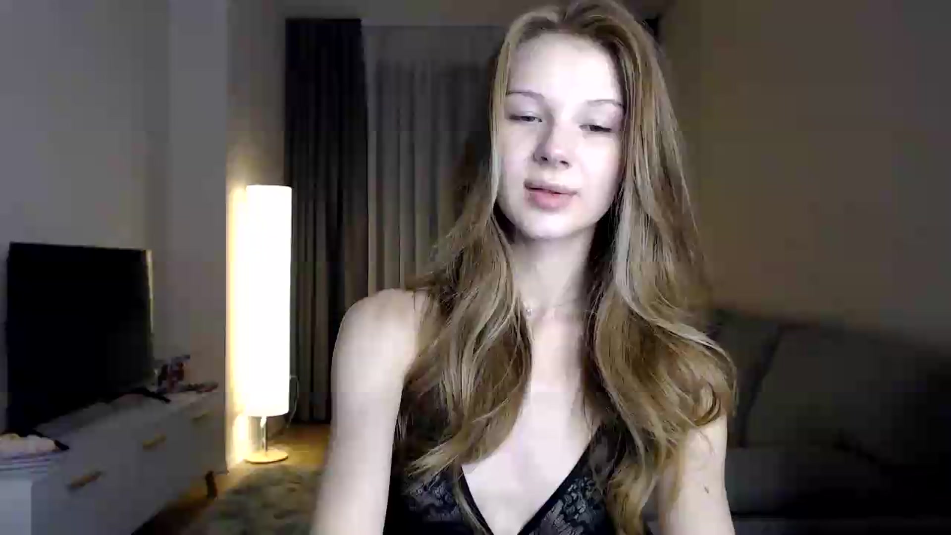 Gallery image thumbnail from CuteBlonde's myfreecams stream on, 06/21/2026, 24:49 image 9 of 20