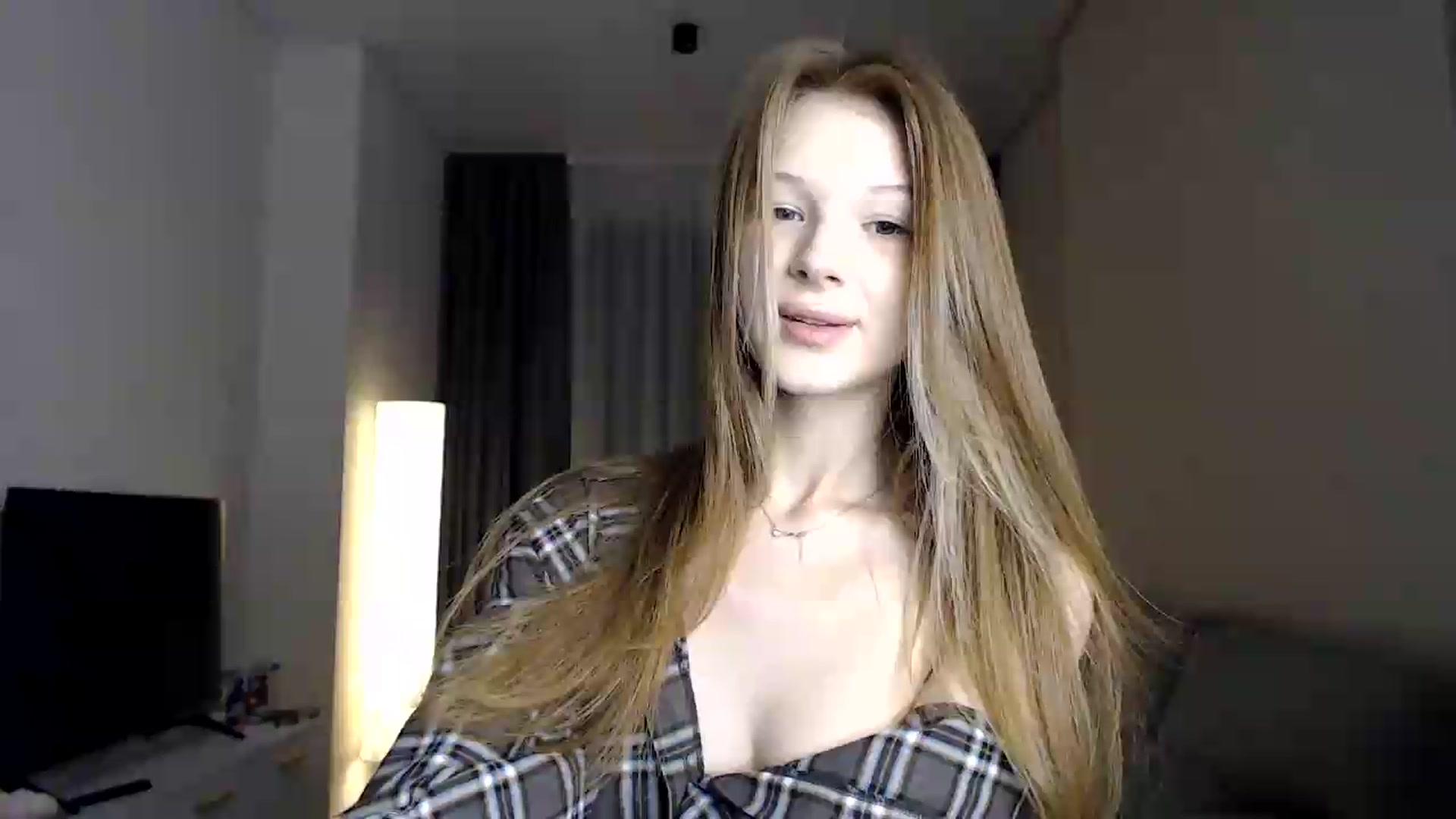 Gallery image thumbnail from CuteBlonde's myfreecams stream on, 06/23/2026, 24:52 image 18 of 20