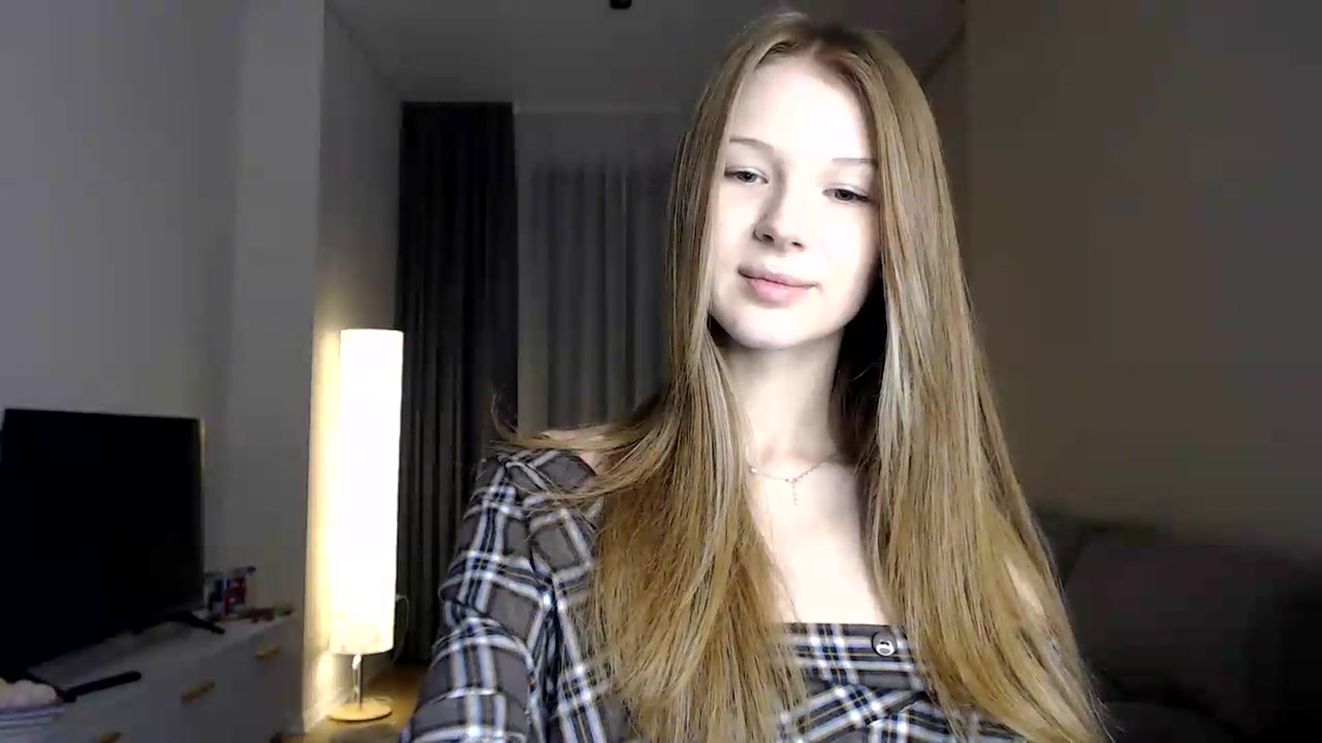 Gallery image thumbnail from CuteBlonde's myfreecams stream on, 06/23/2026, 24:52 image 3 of 20