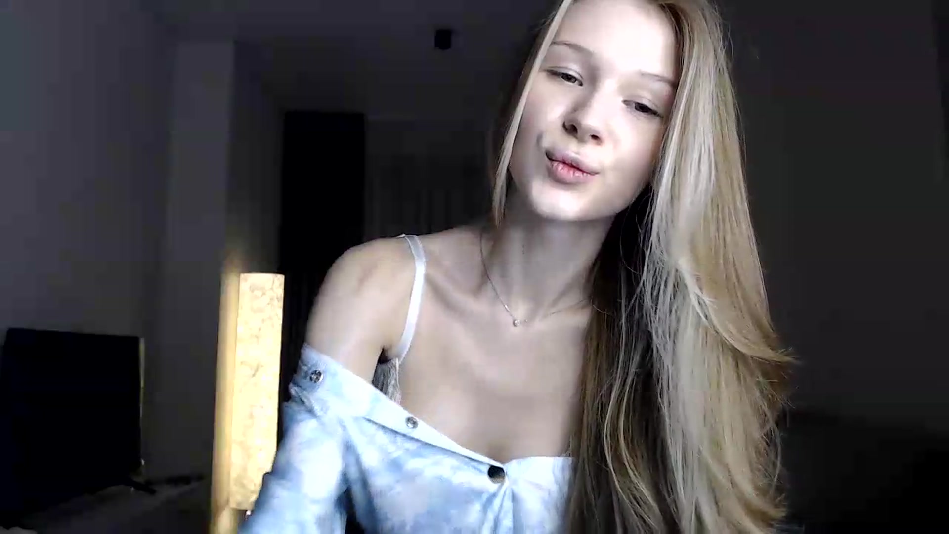 Gallery image thumbnail from CuteBlonde's myfreecams stream on, 06/25/2026, 21:05 image 8 of 20