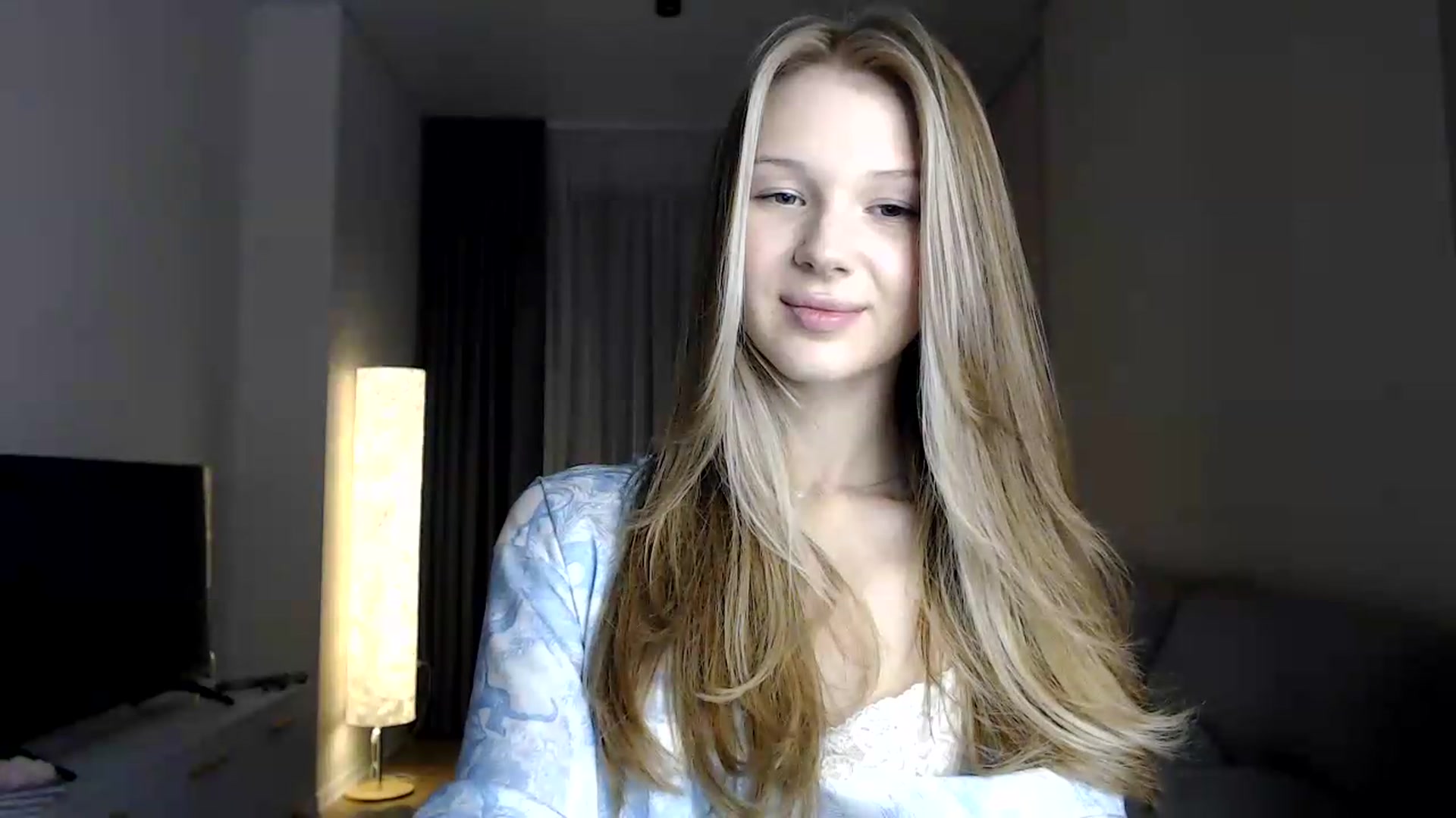 Gallery image thumbnail from CuteBlonde's myfreecams stream on, 06/25/2026, 21:05 image 17 of 20
