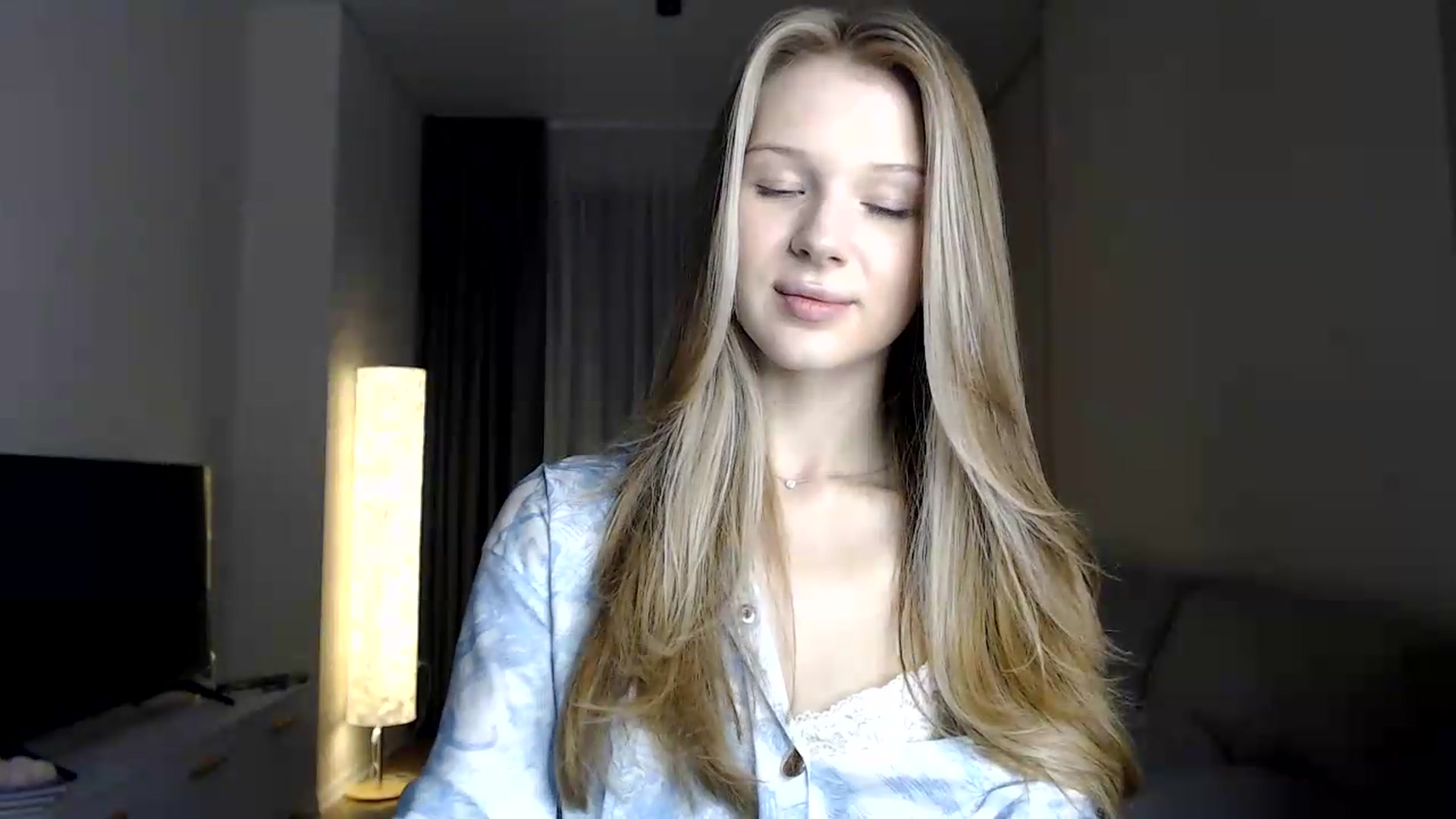 Gallery image thumbnail from CuteBlonde's myfreecams stream on, 06/25/2026, 21:05 image 20 of 20