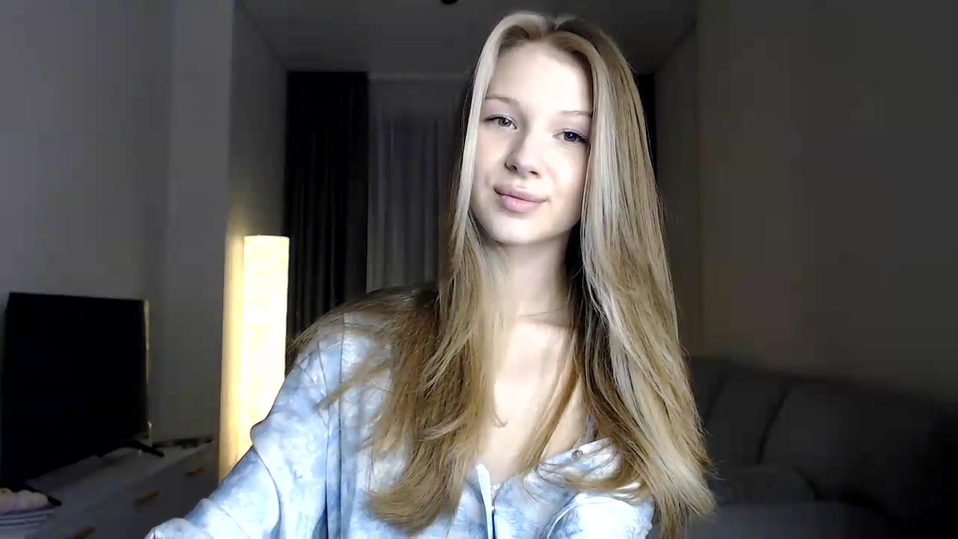 Gallery image thumbnail from CuteBlonde's myfreecams stream on, 06/25/2026, 23:40 image 7 of 20