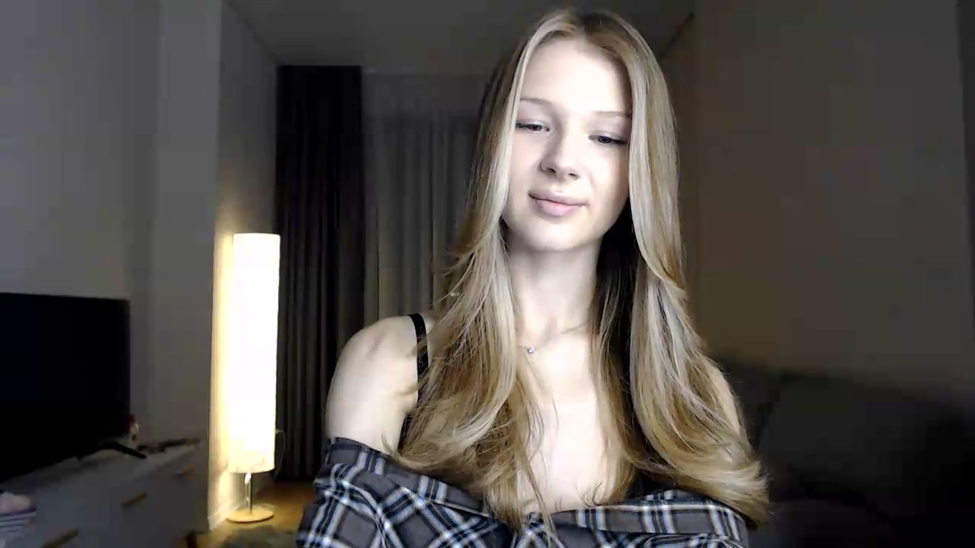 Gallery image thumbnail from CuteBlonde's myfreecams stream on, 06/26/2026, 19:43 image 8 of 20