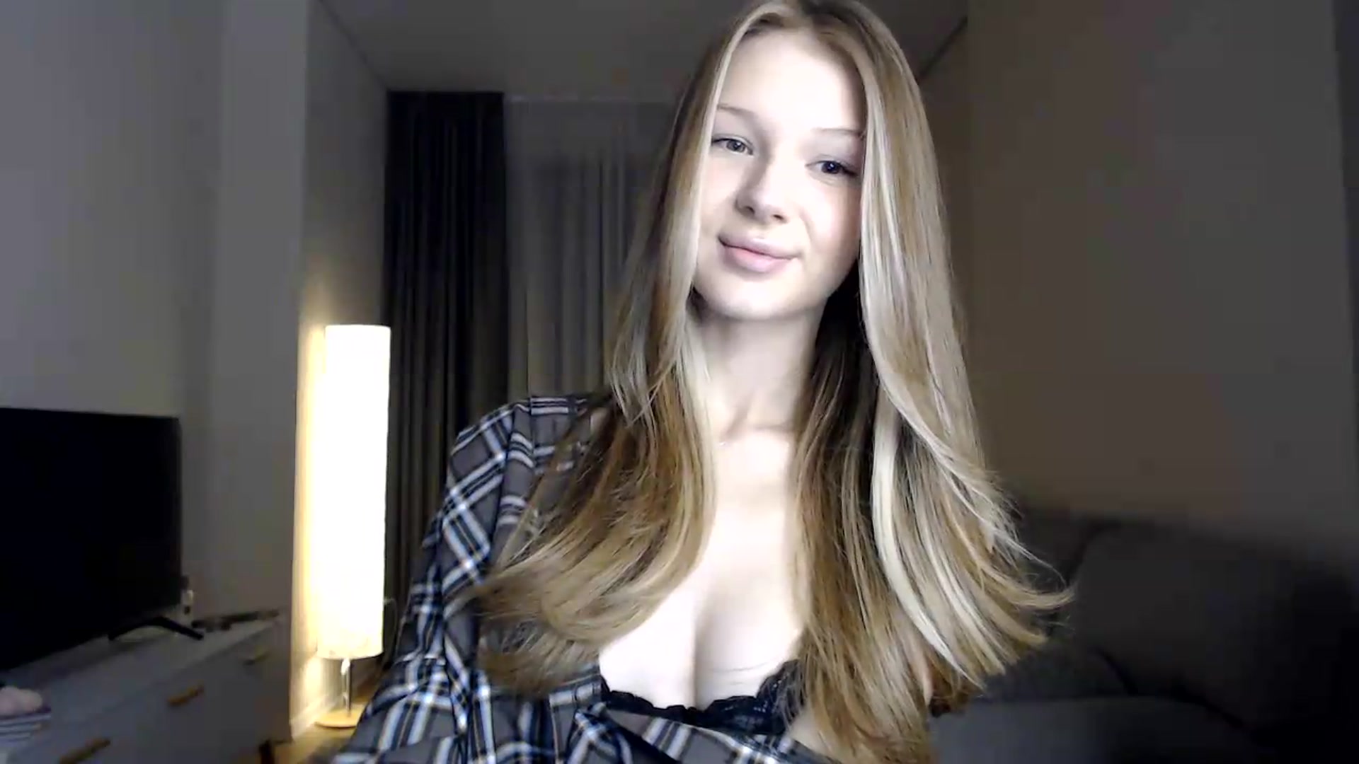 Gallery image thumbnail from CuteBlonde's myfreecams stream on, 06/26/2026, 19:43 image 3 of 20