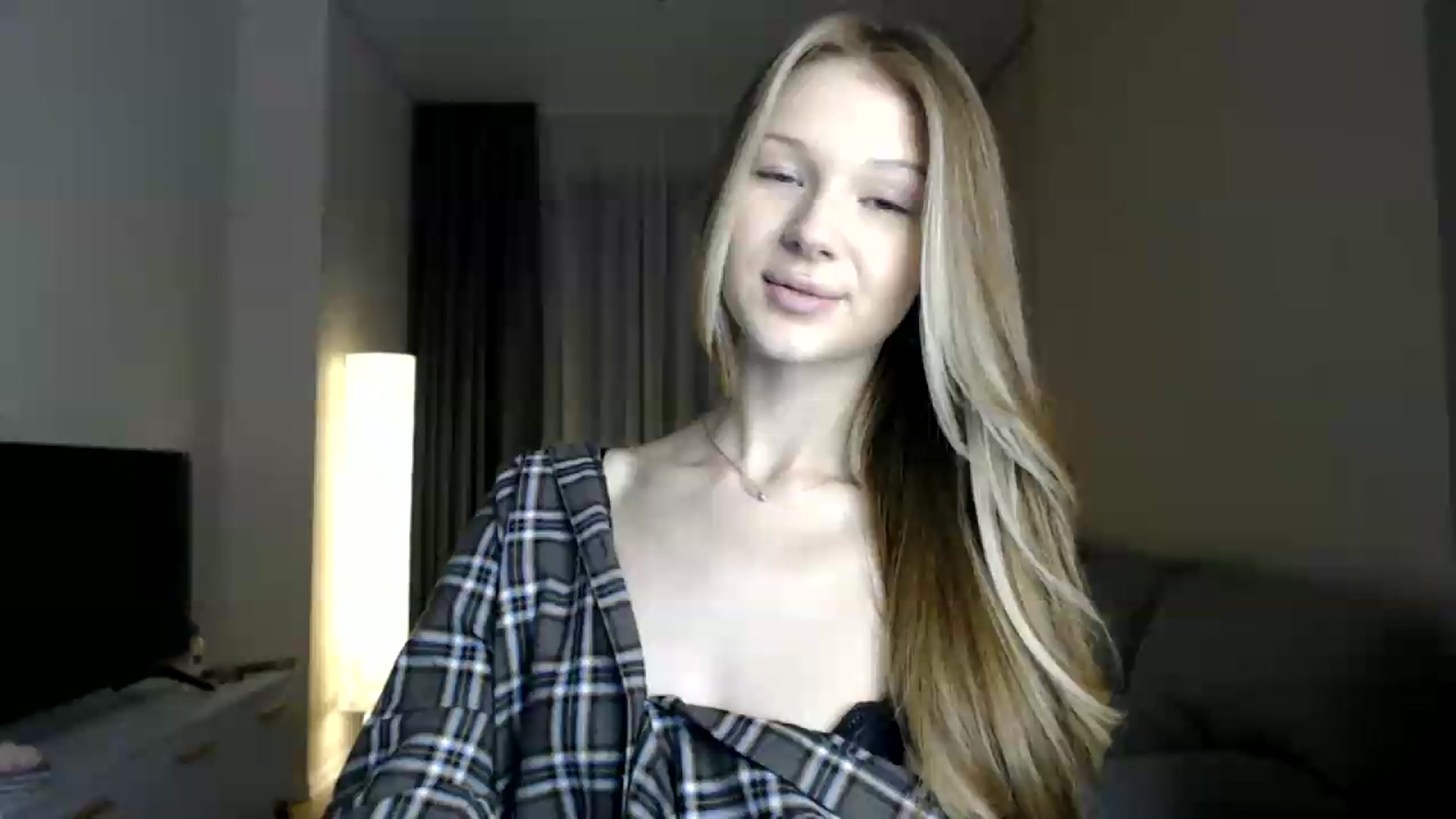 Gallery image thumbnail from CuteBlonde's myfreecams stream on, 06/26/2026, 19:43 image 16 of 20